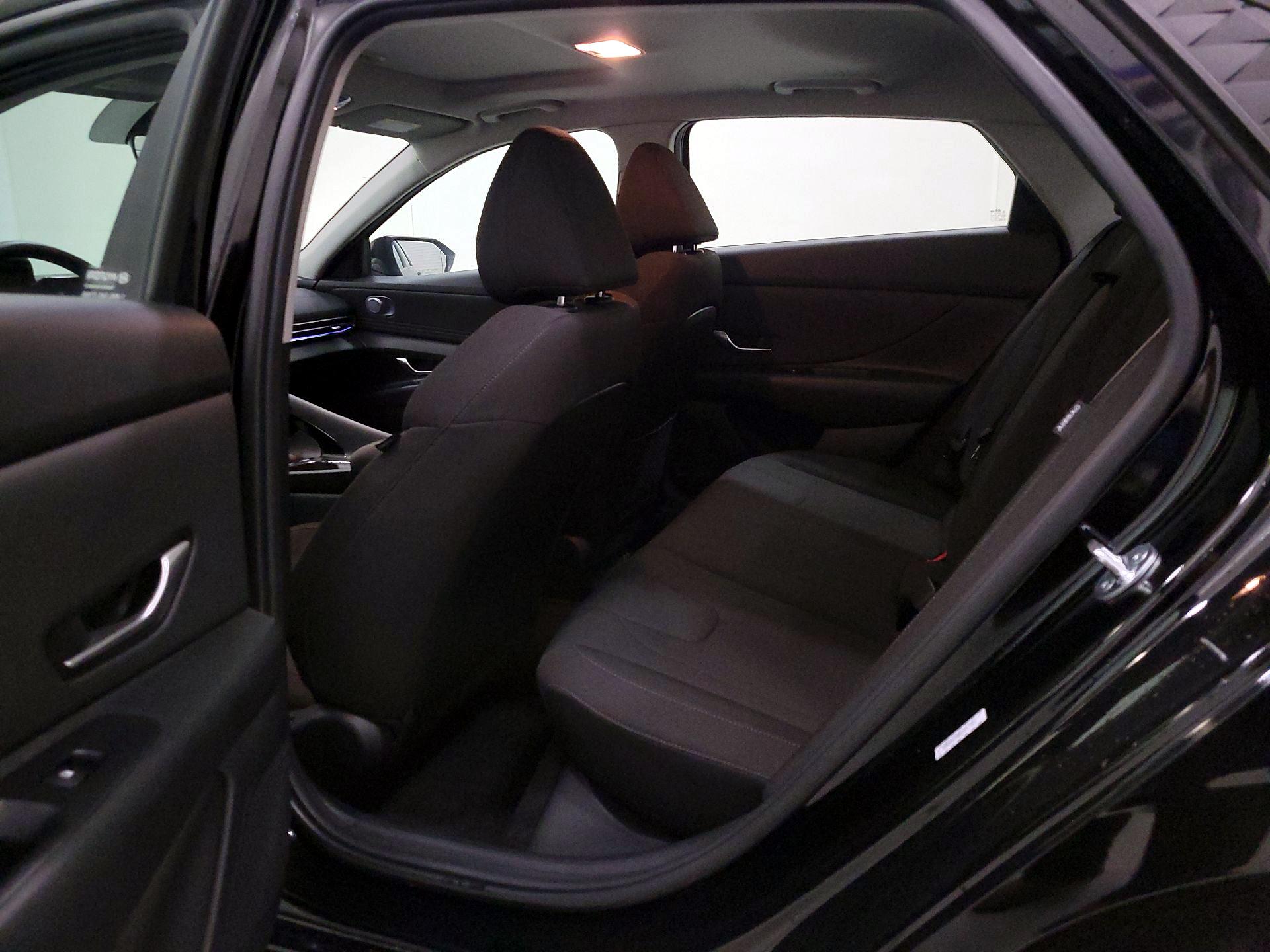 Thumbnail: 2024 Hyundai Elantra - 20