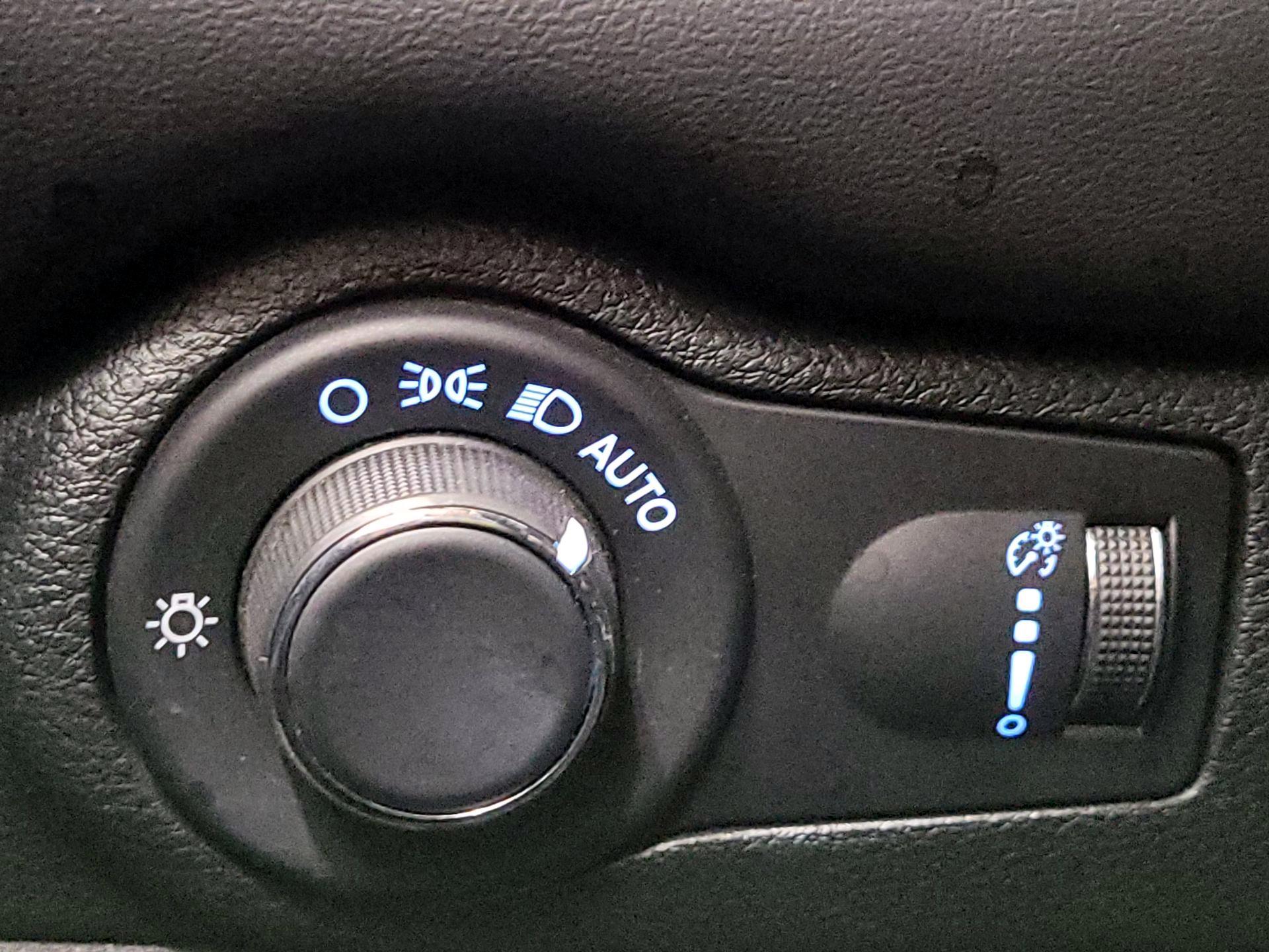 Thumbnail: 2023 Dodge Durango - 13