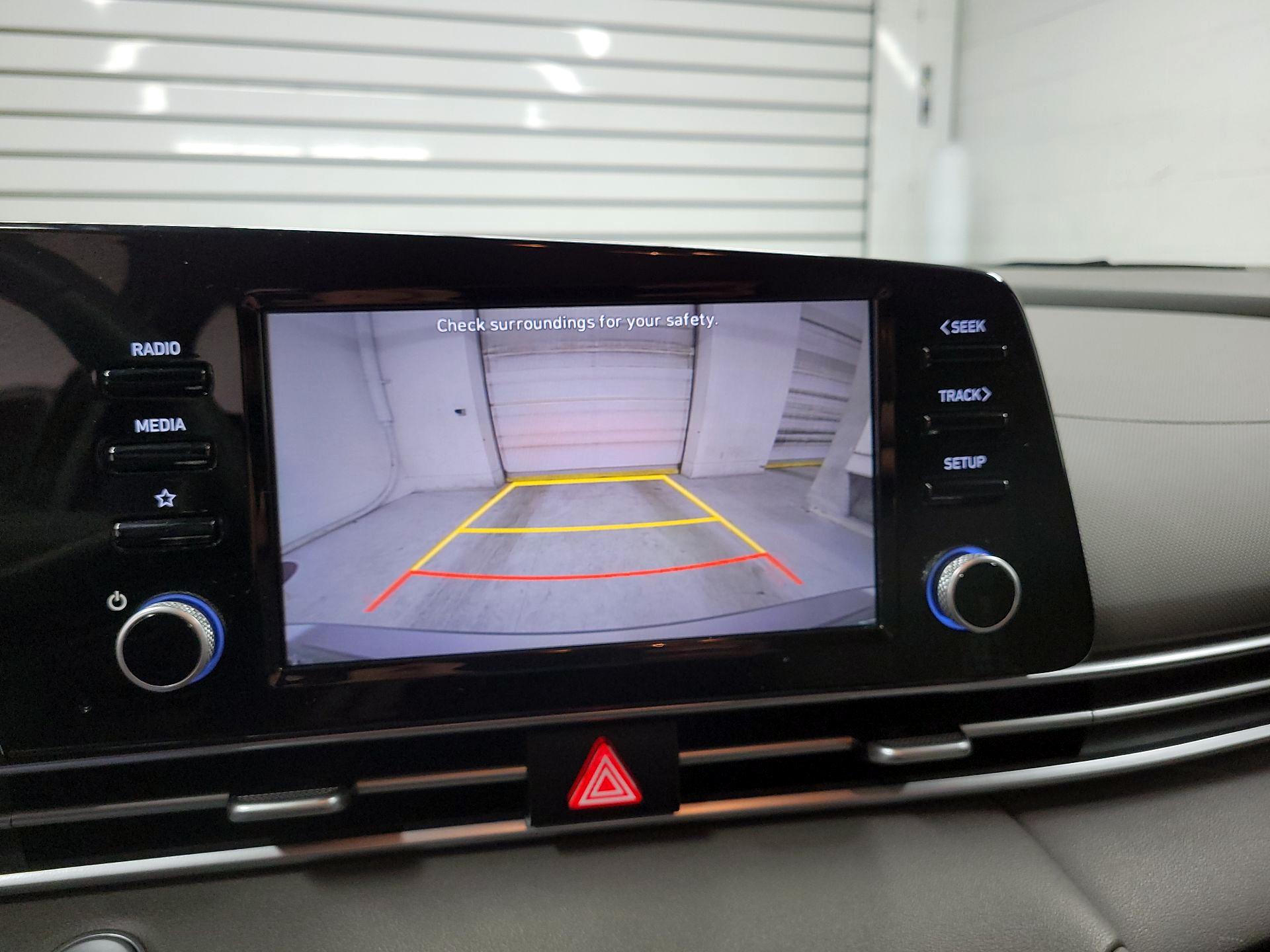 Thumbnail: 2021 Hyundai Elantra - 14