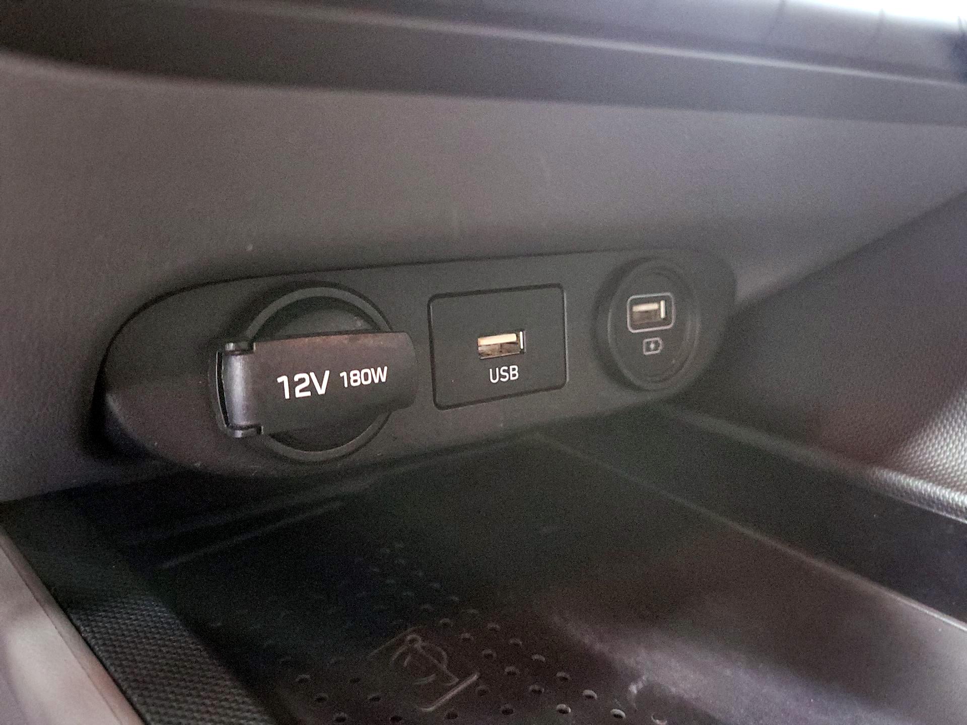 Thumbnail: 2021 Hyundai Elantra - 18