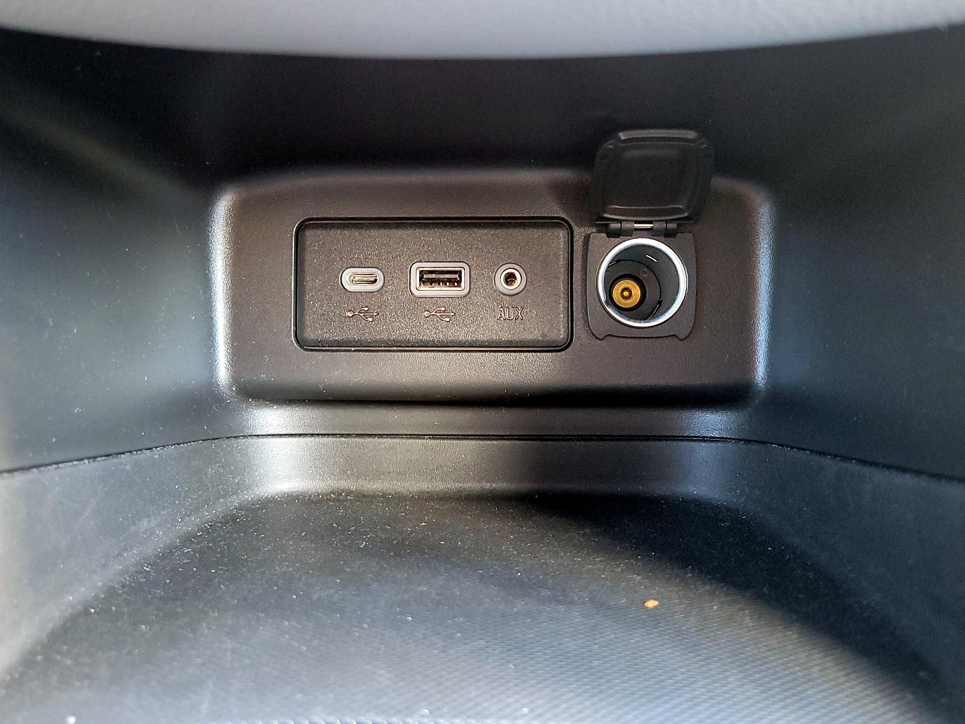 Thumbnail: 2023 Chevrolet Equinox - 18