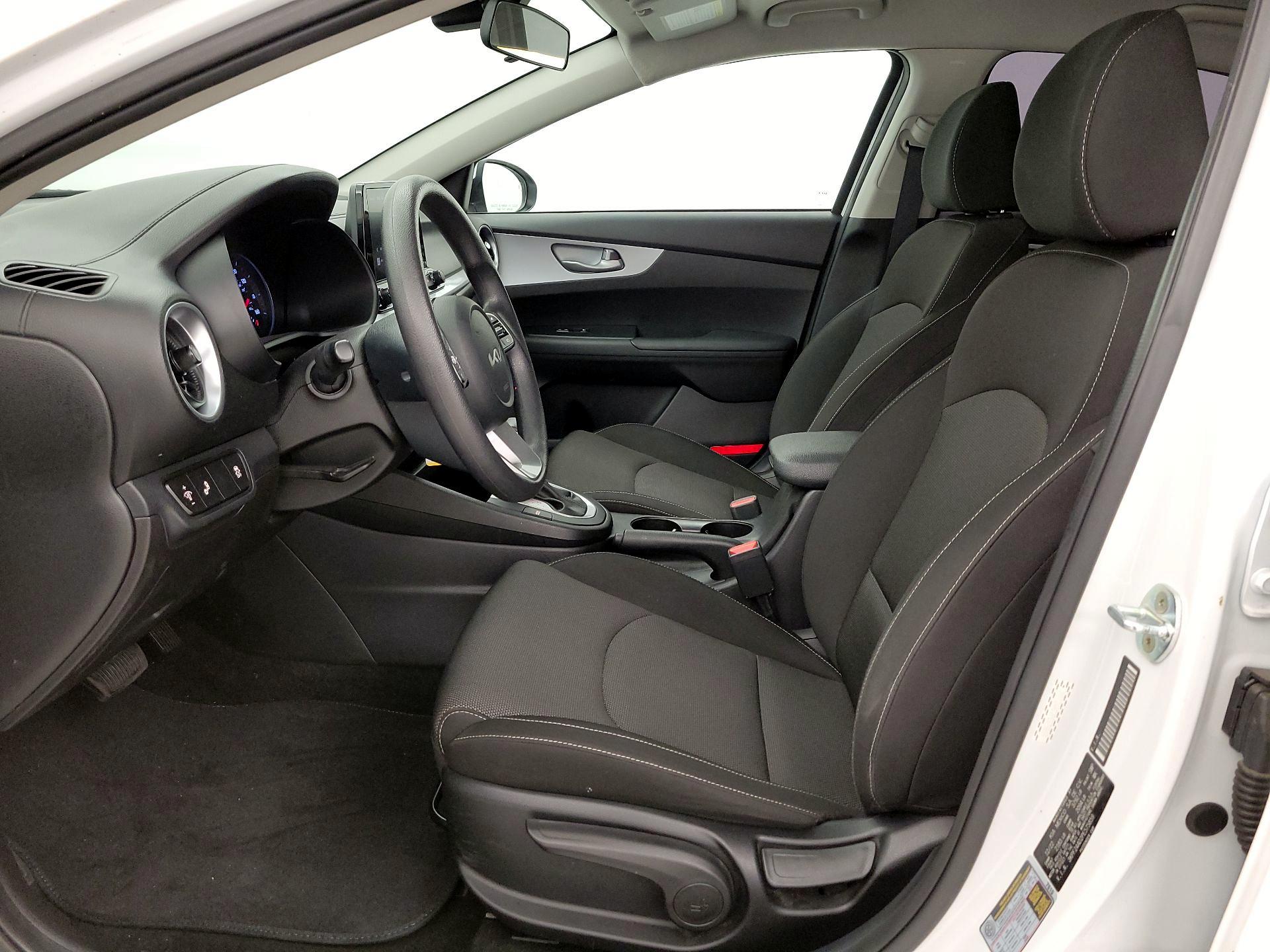 Thumbnail: 2023 Kia Forte - 11