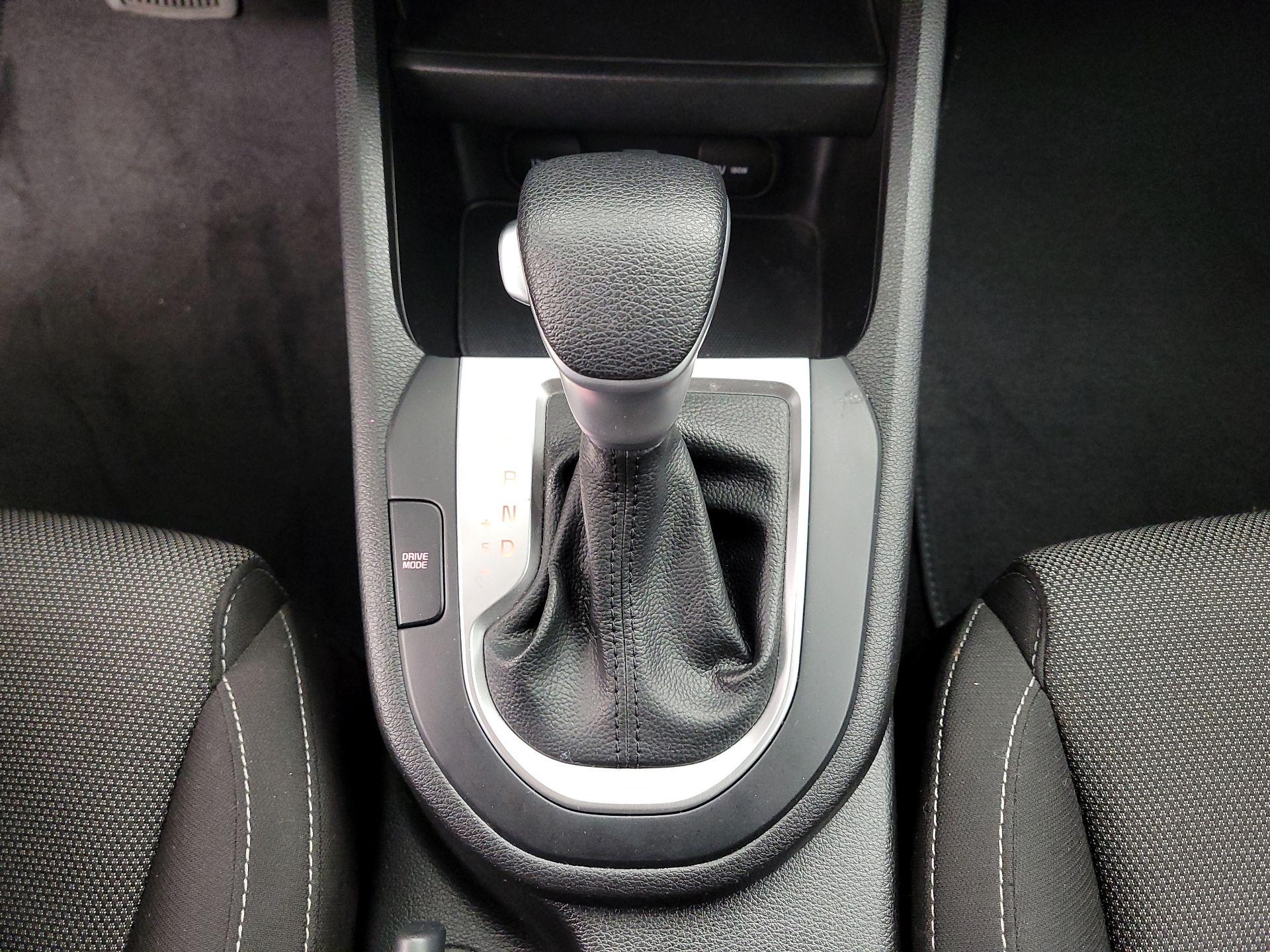 Thumbnail: 2023 Kia Forte - 17