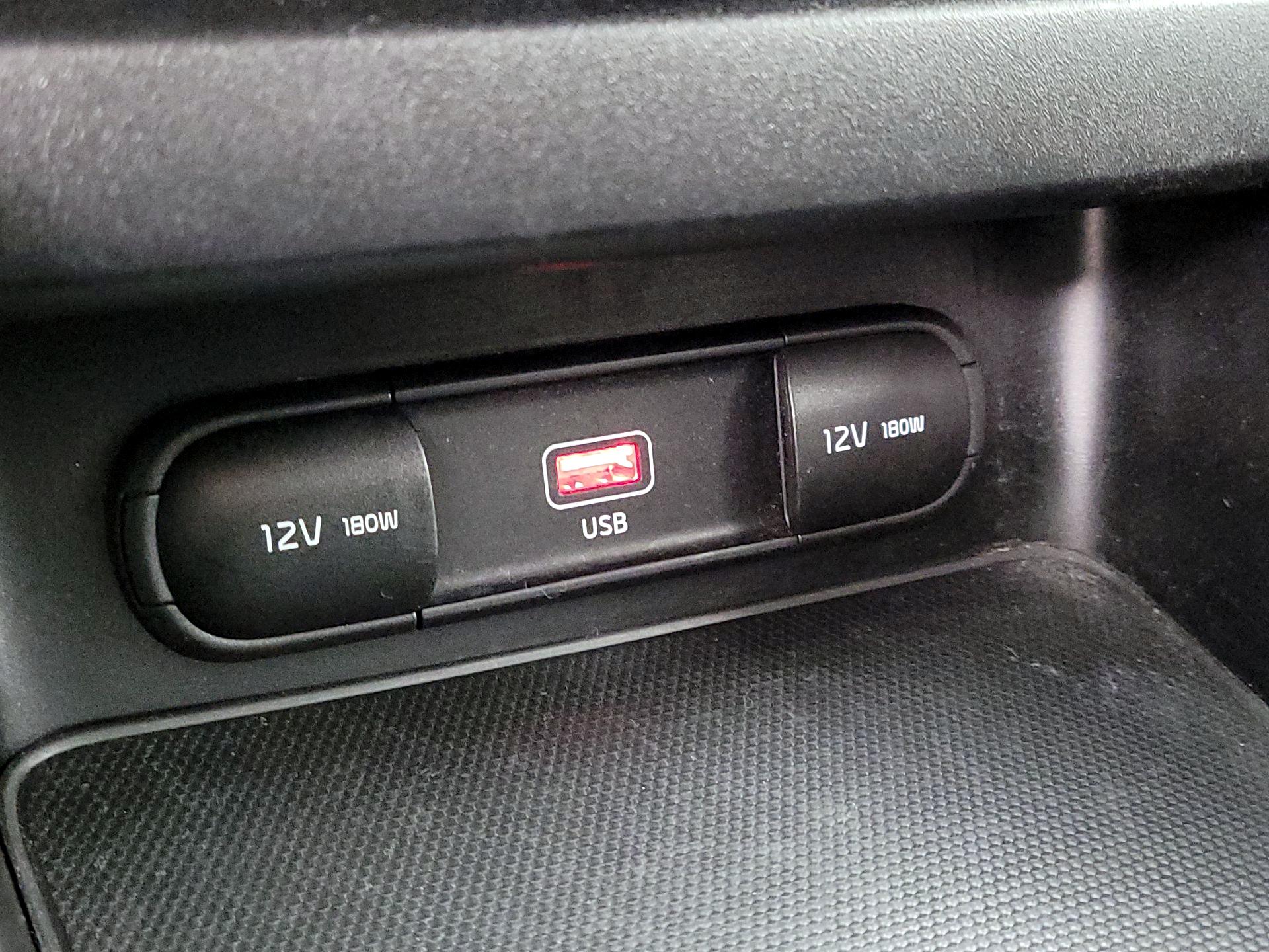 Thumbnail: 2023 Kia Forte - 18