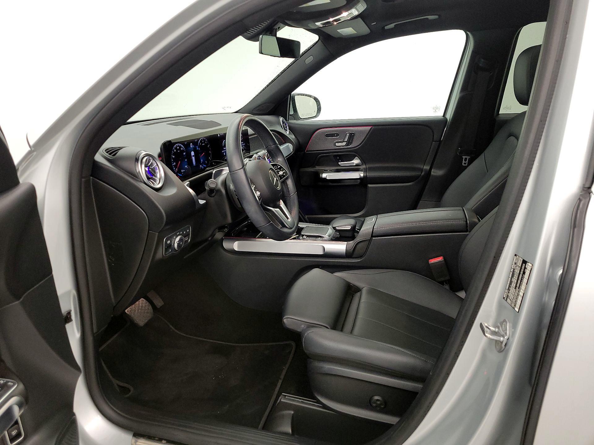 Thumbnail: 2022 Mercedes-Benz GLB - 11