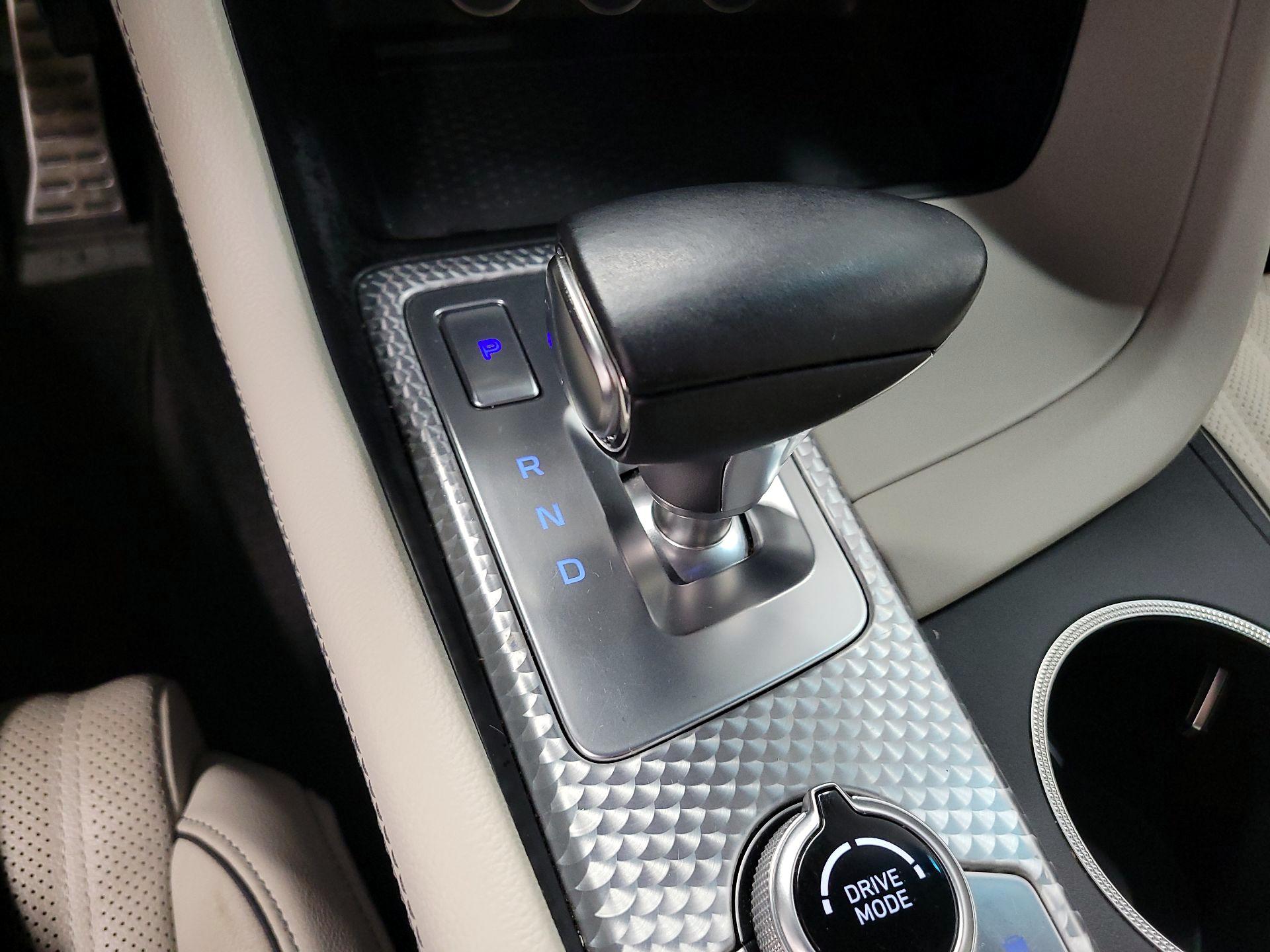 Thumbnail: 2023 Genesis G70 - 15