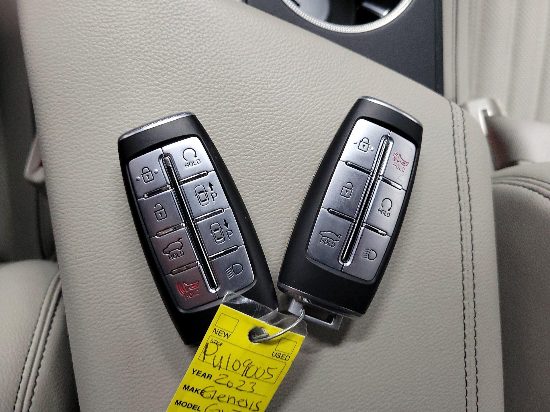 Thumbnail: 2023 Genesis G70 - 19