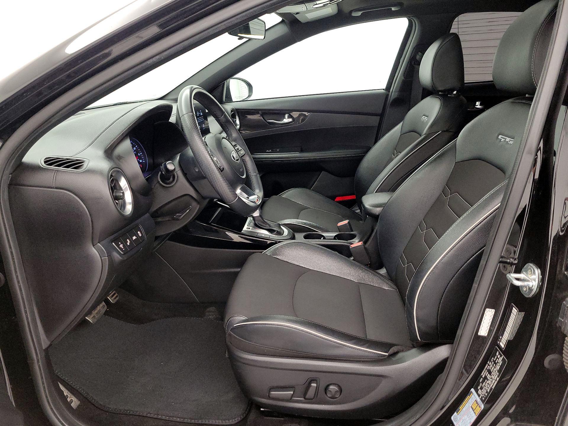 Thumbnail: 2021 Kia Forte - 11