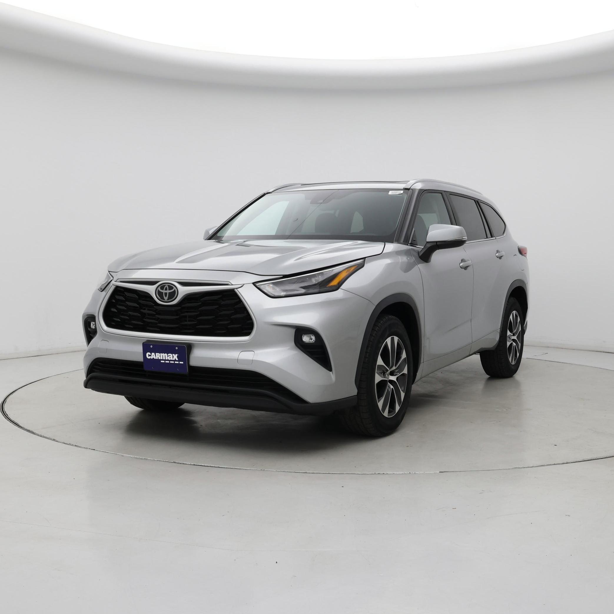 Thumbnail: 2023 Toyota Highlander - 4