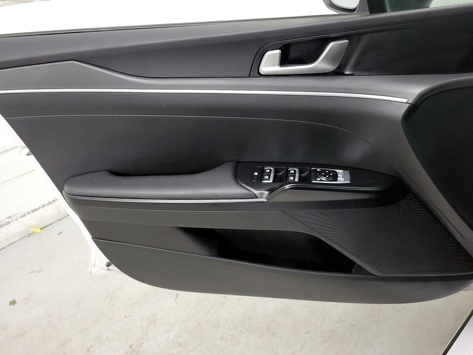 Thumbnail: 2023 Kia K5 - 12