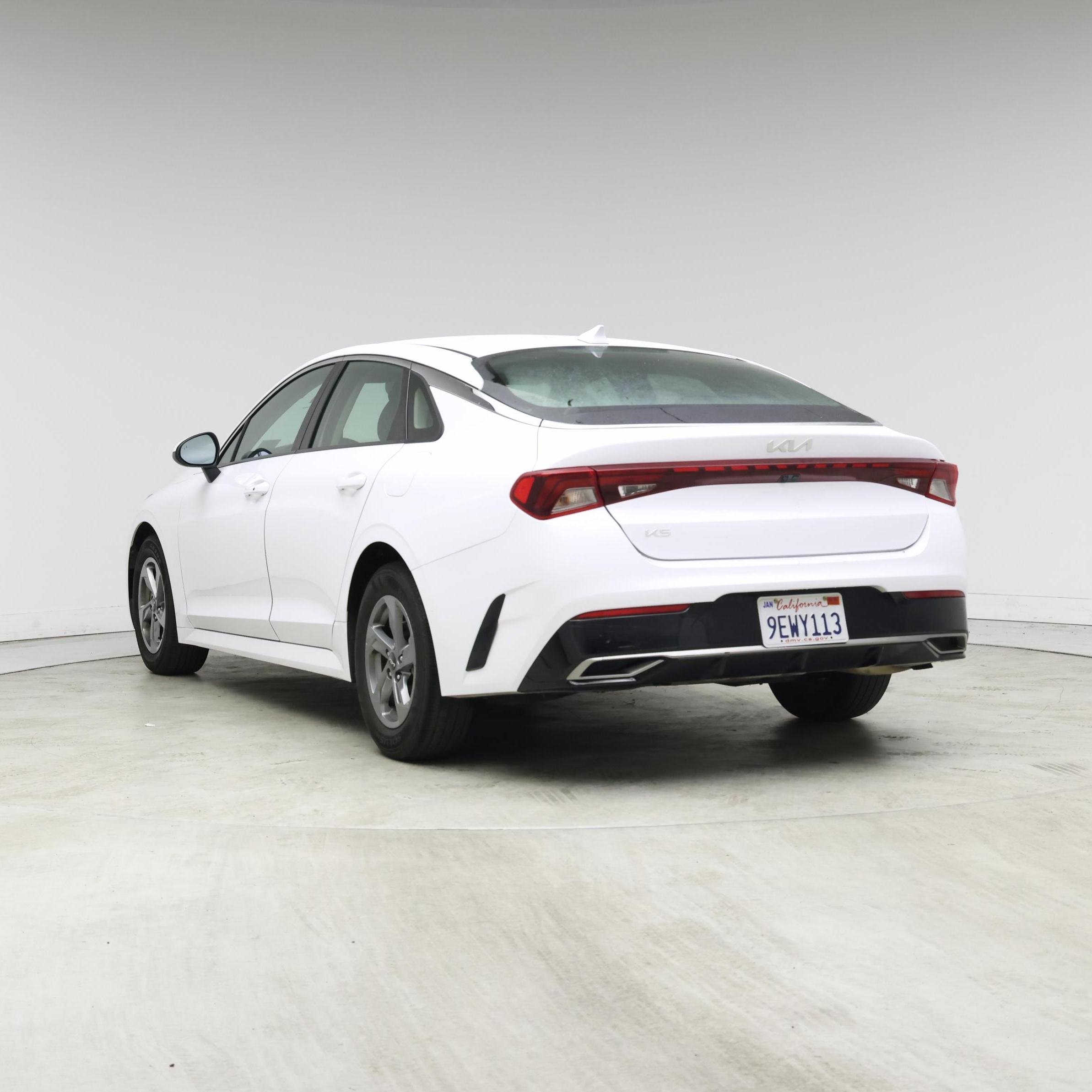 Thumbnail: 2023 Kia K5 - 2