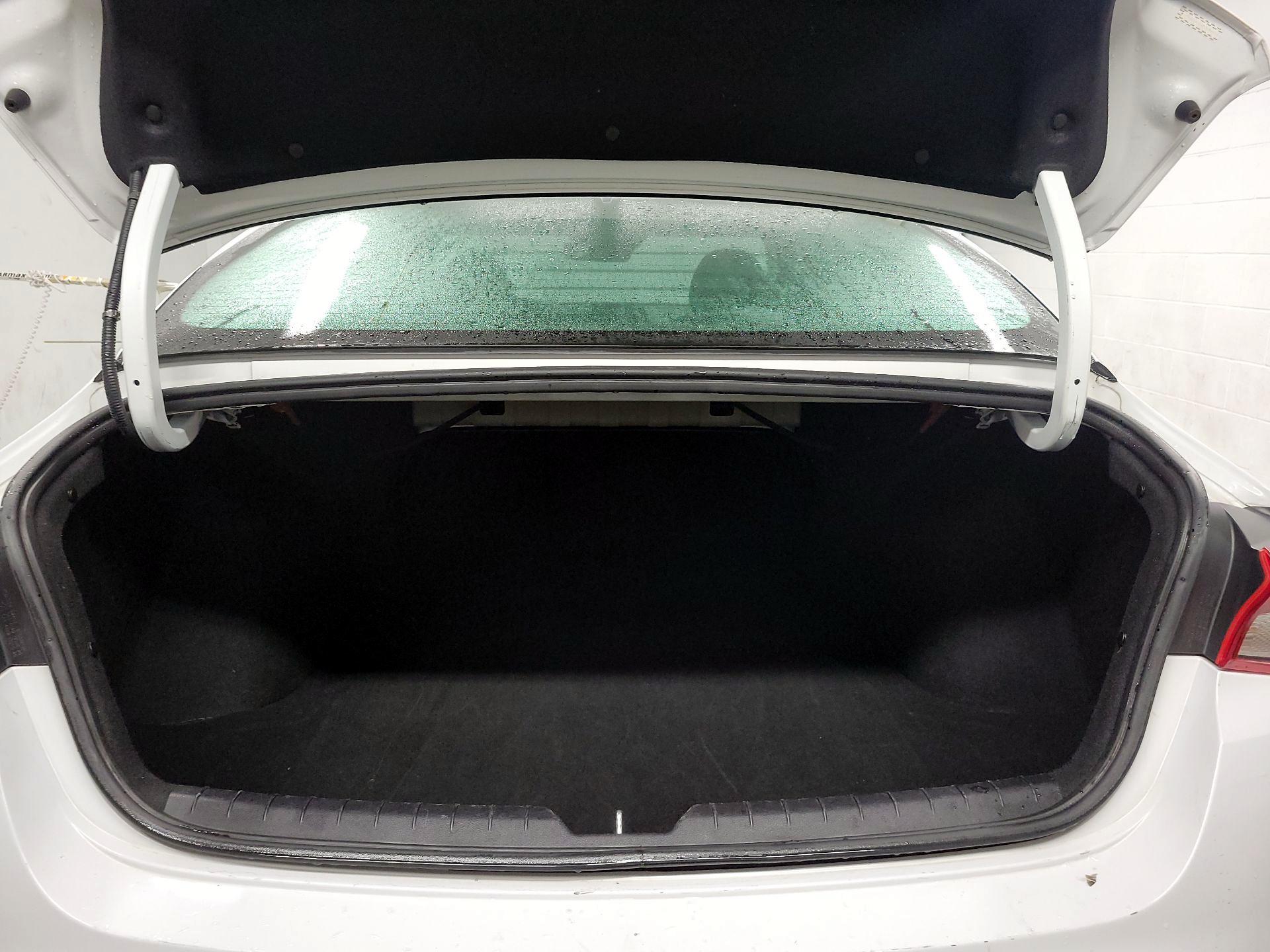 Thumbnail: 2023 Kia K5 - 20