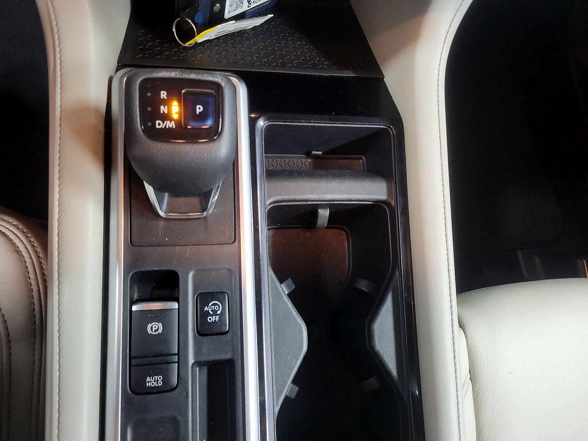 Thumbnail: 2022 Nissan Pathfinder - 17