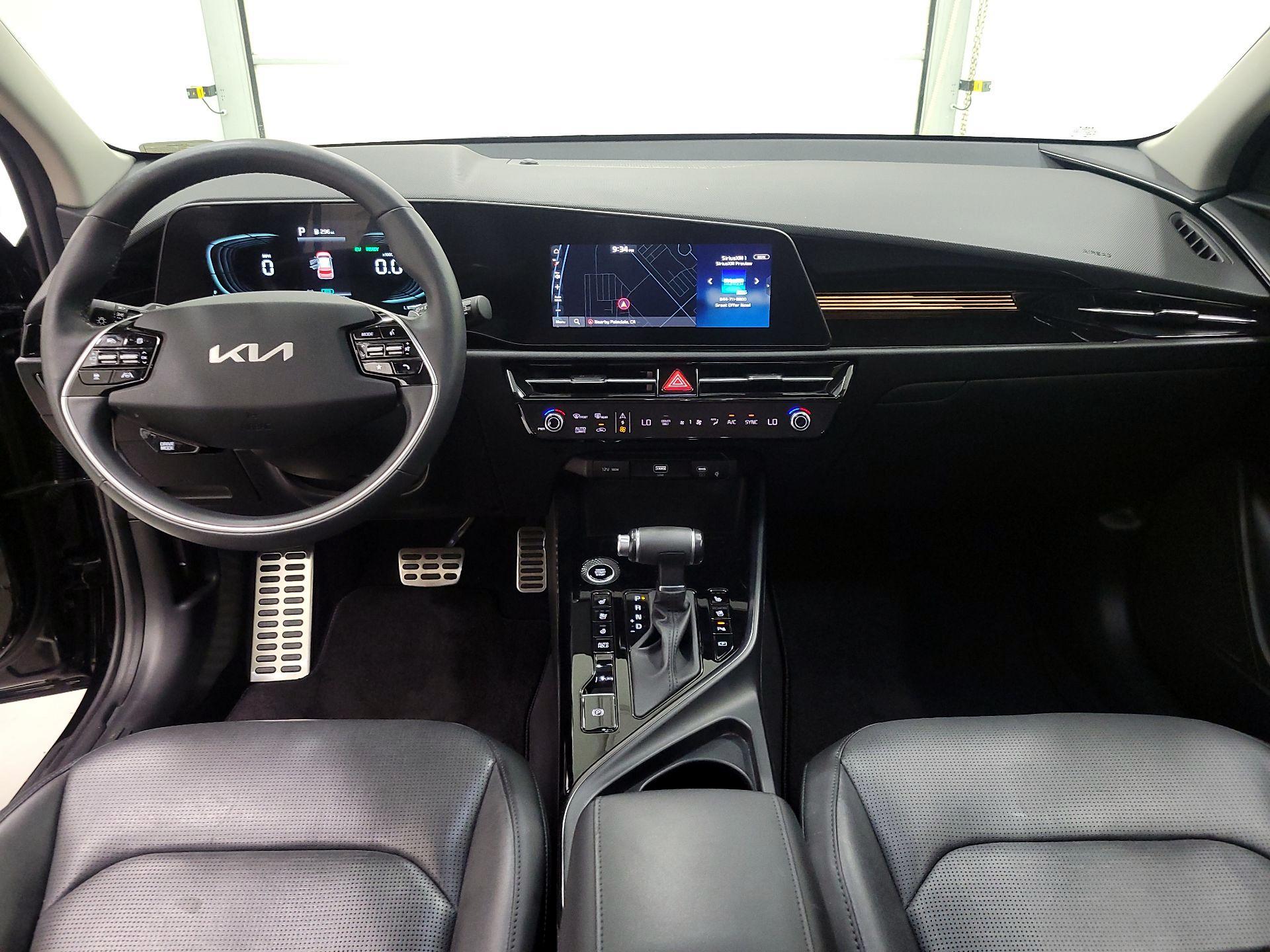 Thumbnail: 2023 Kia Niro - 9