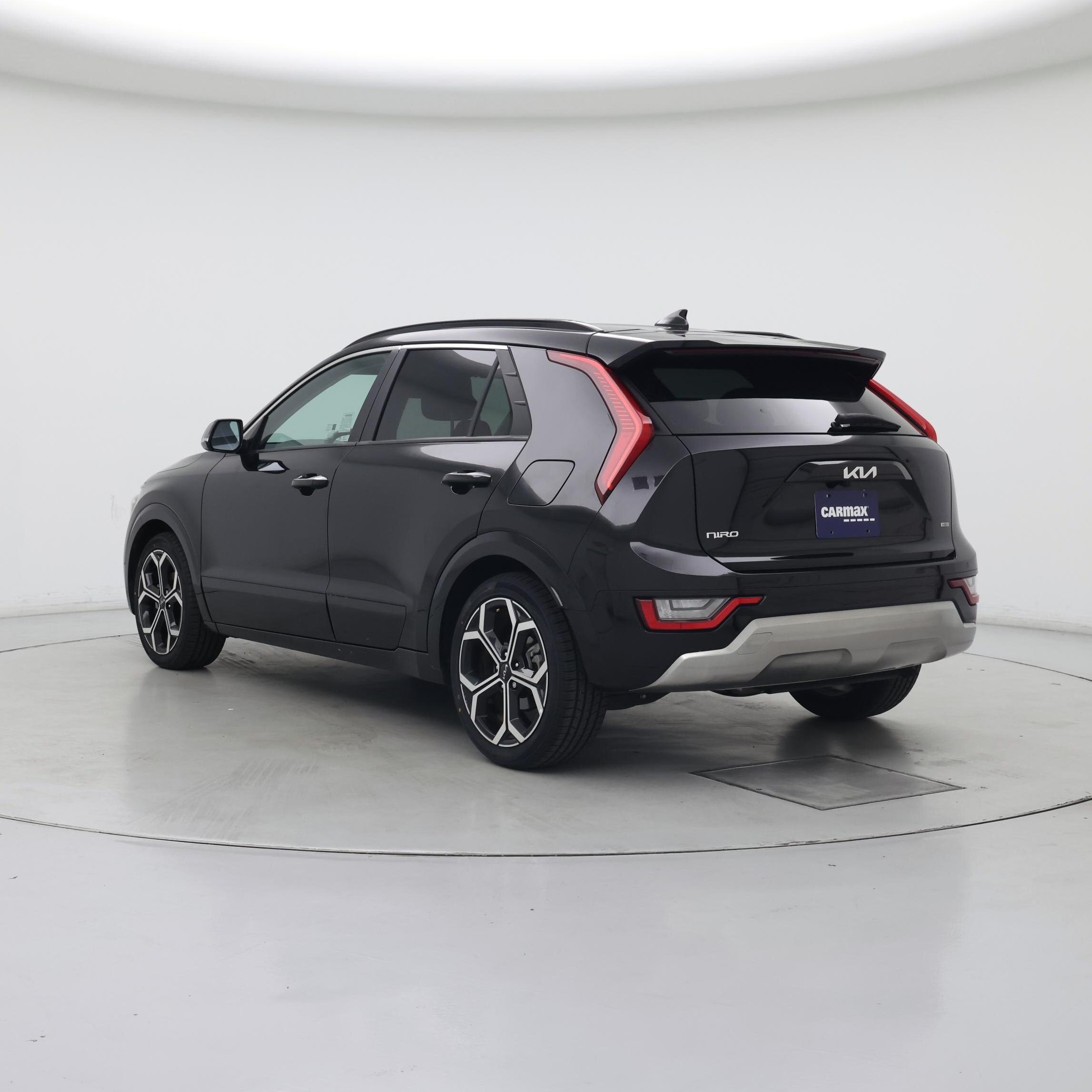 Thumbnail: 2023 Kia Niro - 2