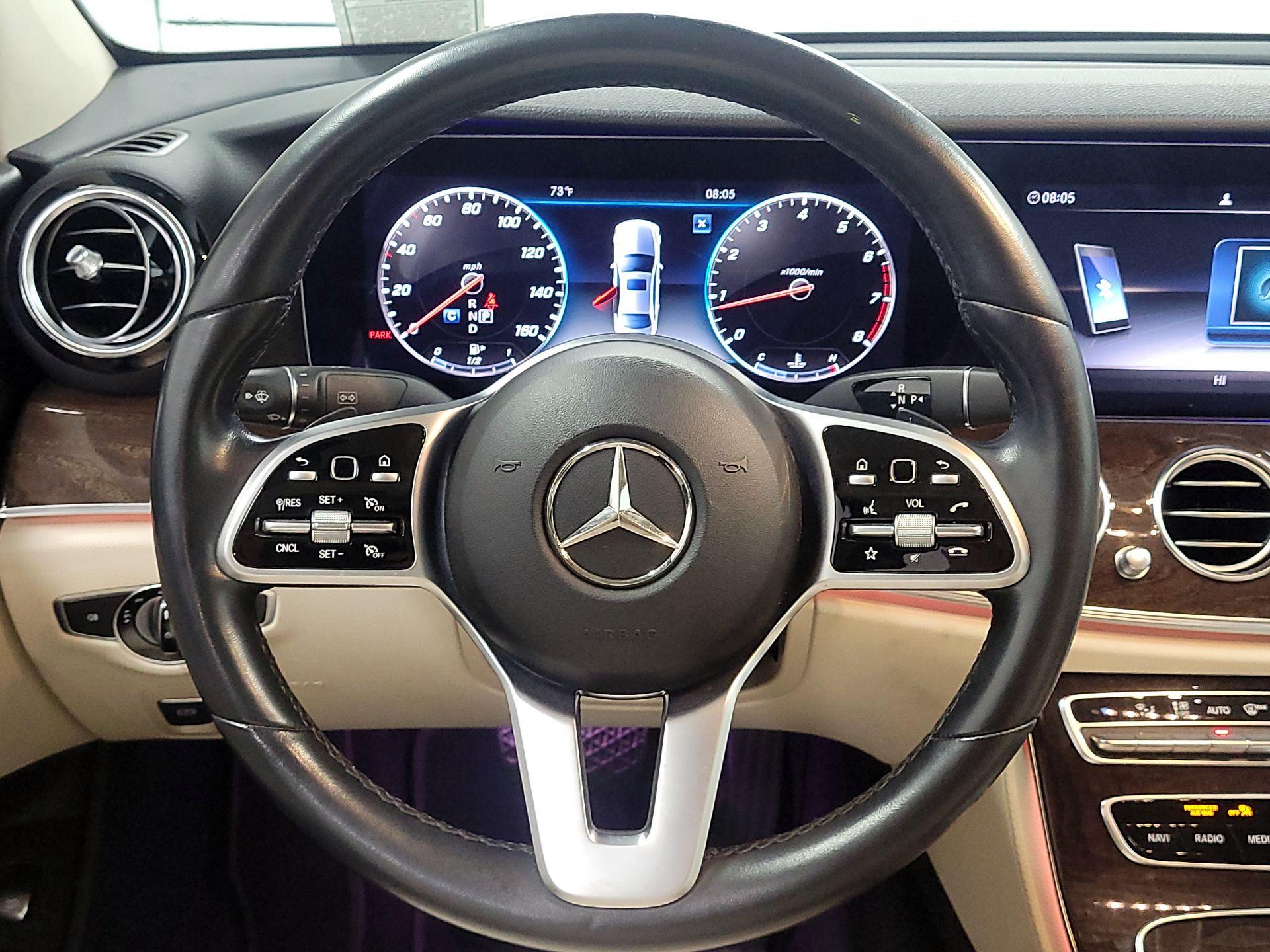 Thumbnail: 2020 Mercedes-Benz E-Class - 10