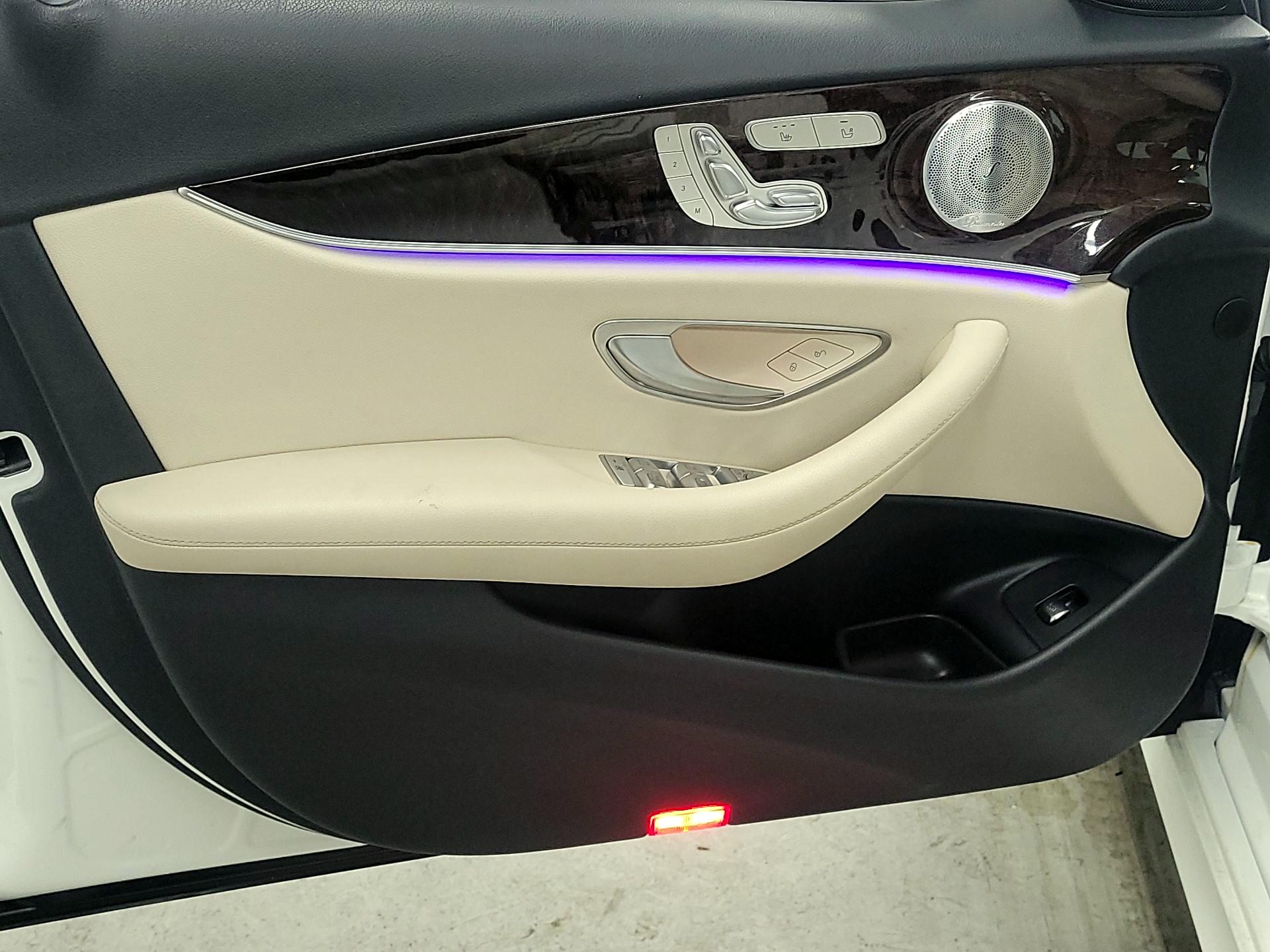 Thumbnail: 2020 Mercedes-Benz E-Class - 12