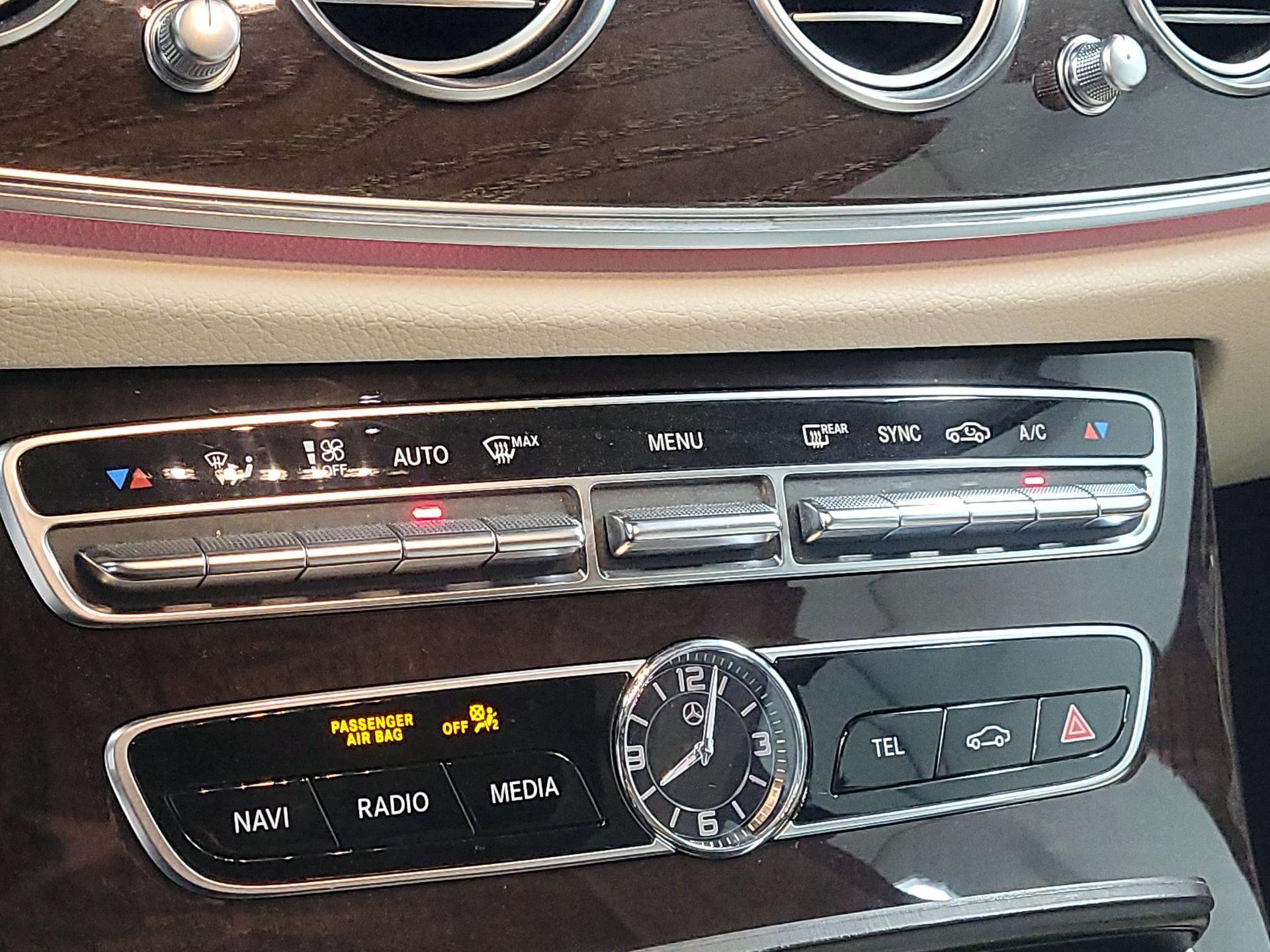 Thumbnail: 2020 Mercedes-Benz E-Class - 16