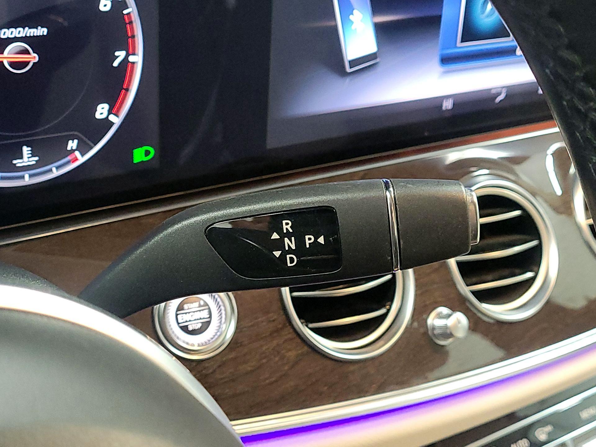 Thumbnail: 2020 Mercedes-Benz E-Class - 17