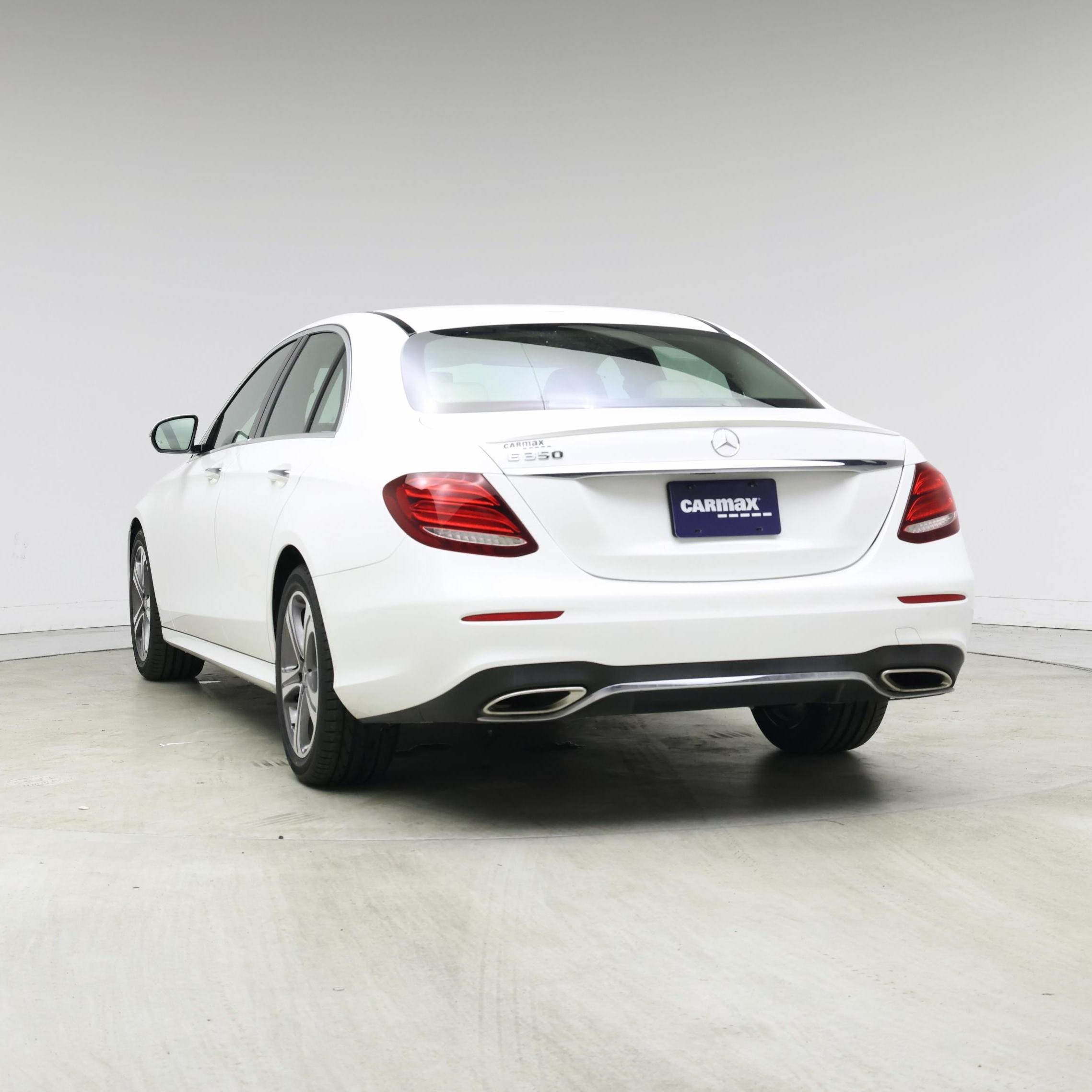 Thumbnail: 2020 Mercedes-Benz E-Class - 6