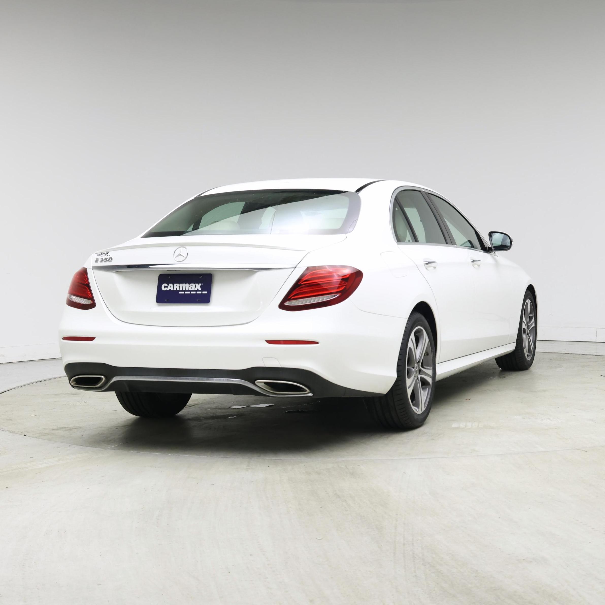 Thumbnail: 2020 Mercedes-Benz E-Class - 8