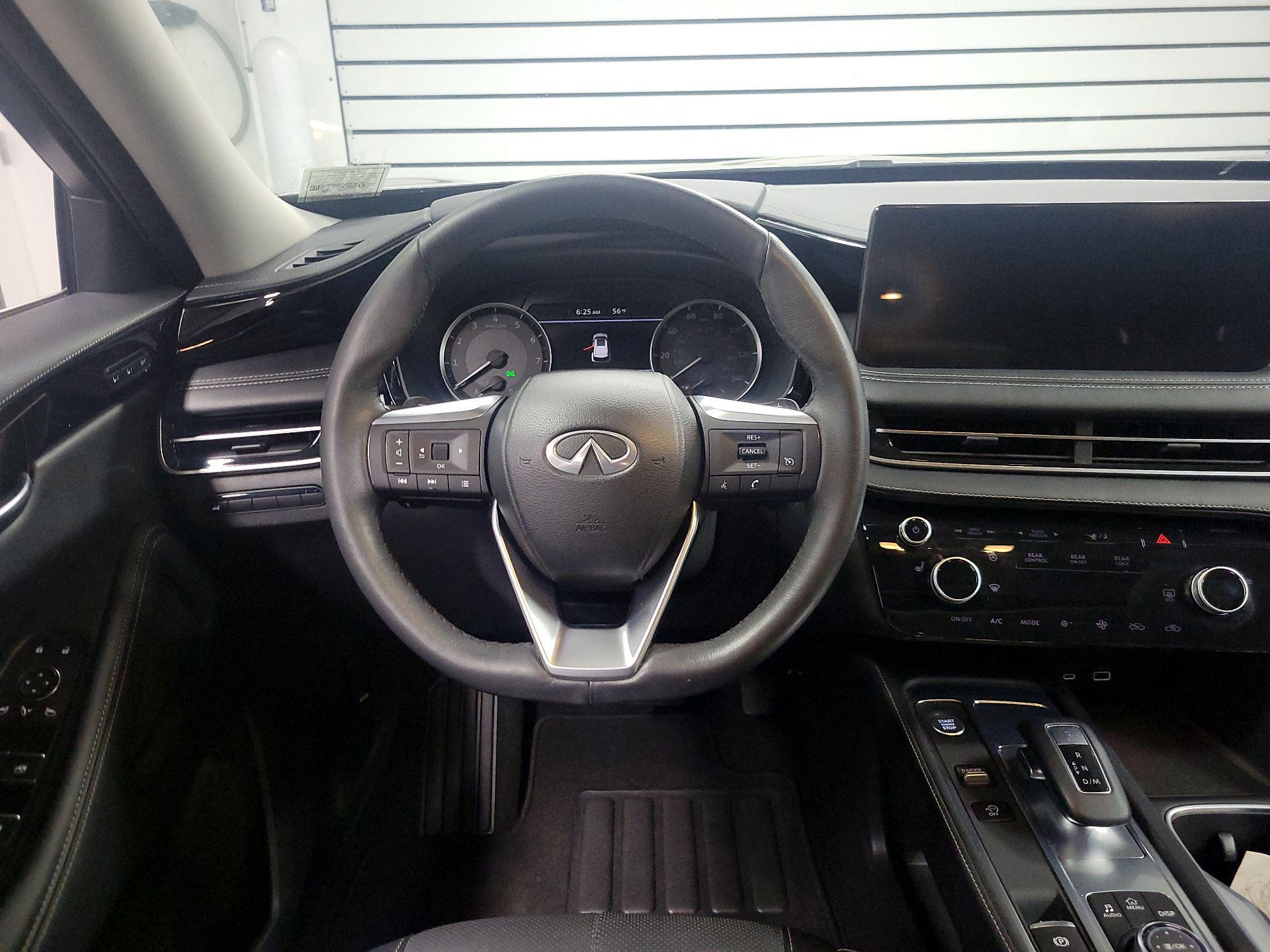 Thumbnail: 2023 INFINITI QX60 - 10