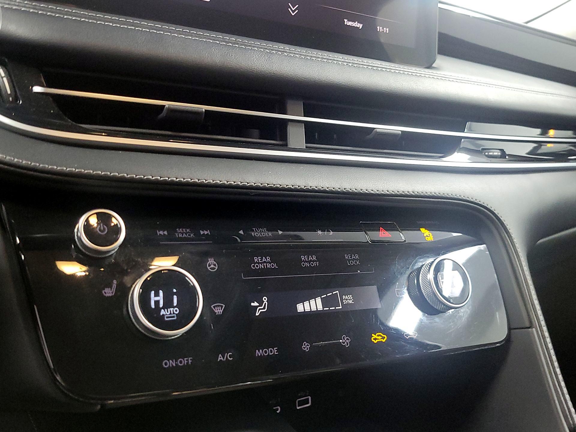 Thumbnail: 2023 INFINITI QX60 - 16