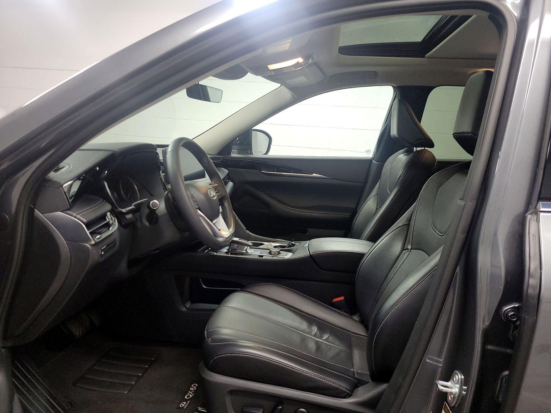 Thumbnail: 2023 INFINITI QX60 - 18