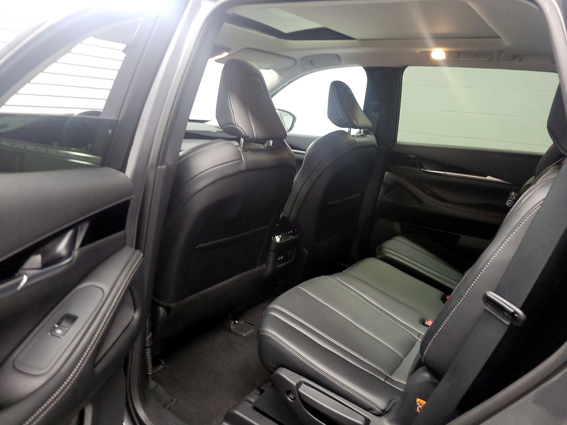 Thumbnail: 2023 INFINITI QX60 - 19