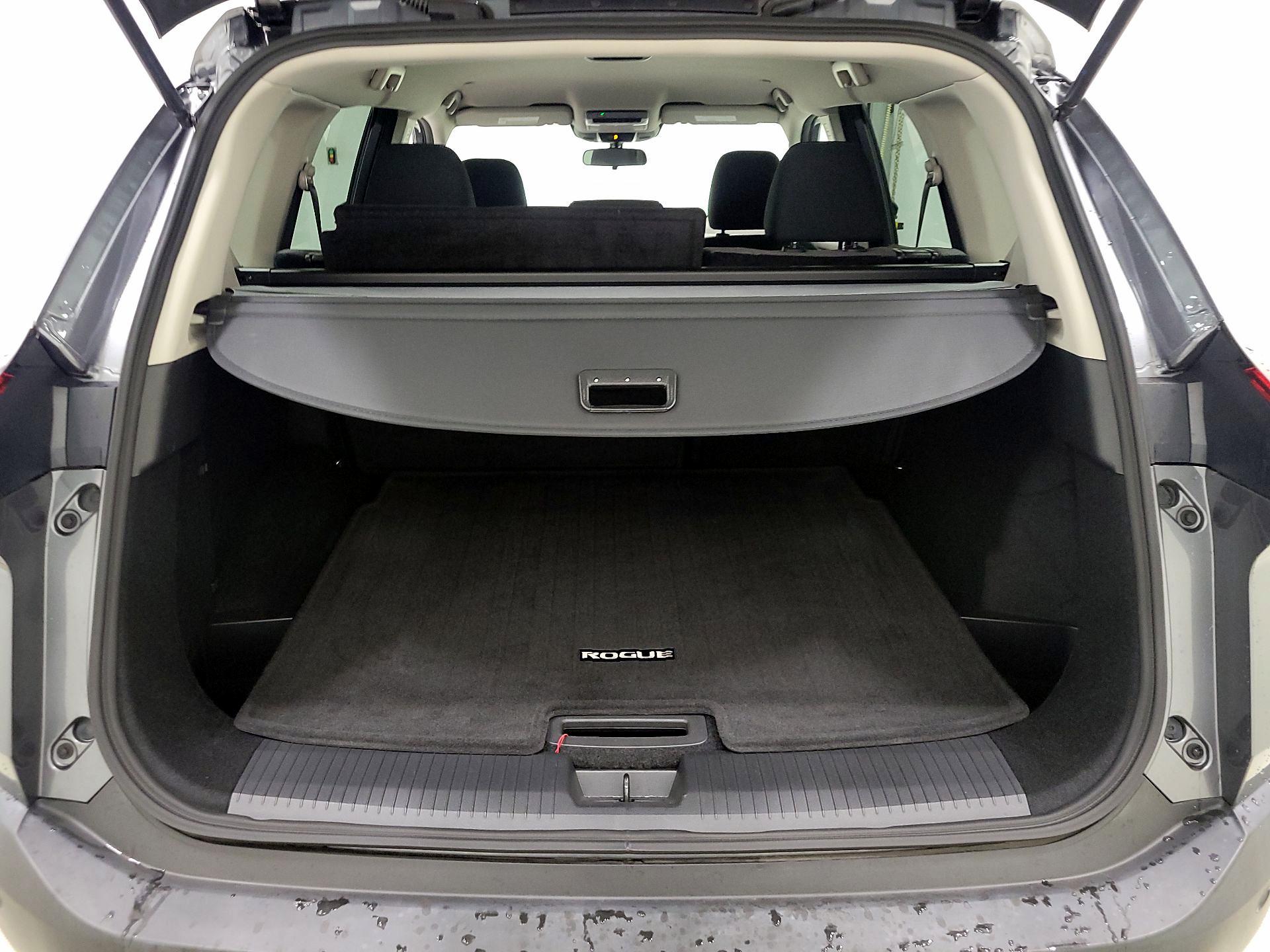 Thumbnail: 2022 Nissan Rogue - 20