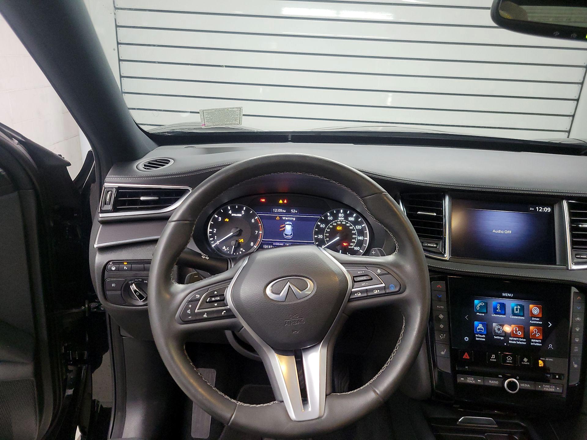 Thumbnail: 2022 INFINITI QX50 - 10