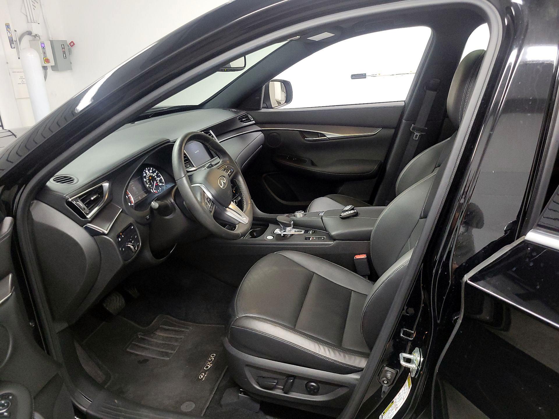 Thumbnail: 2022 INFINITI QX50 - 11