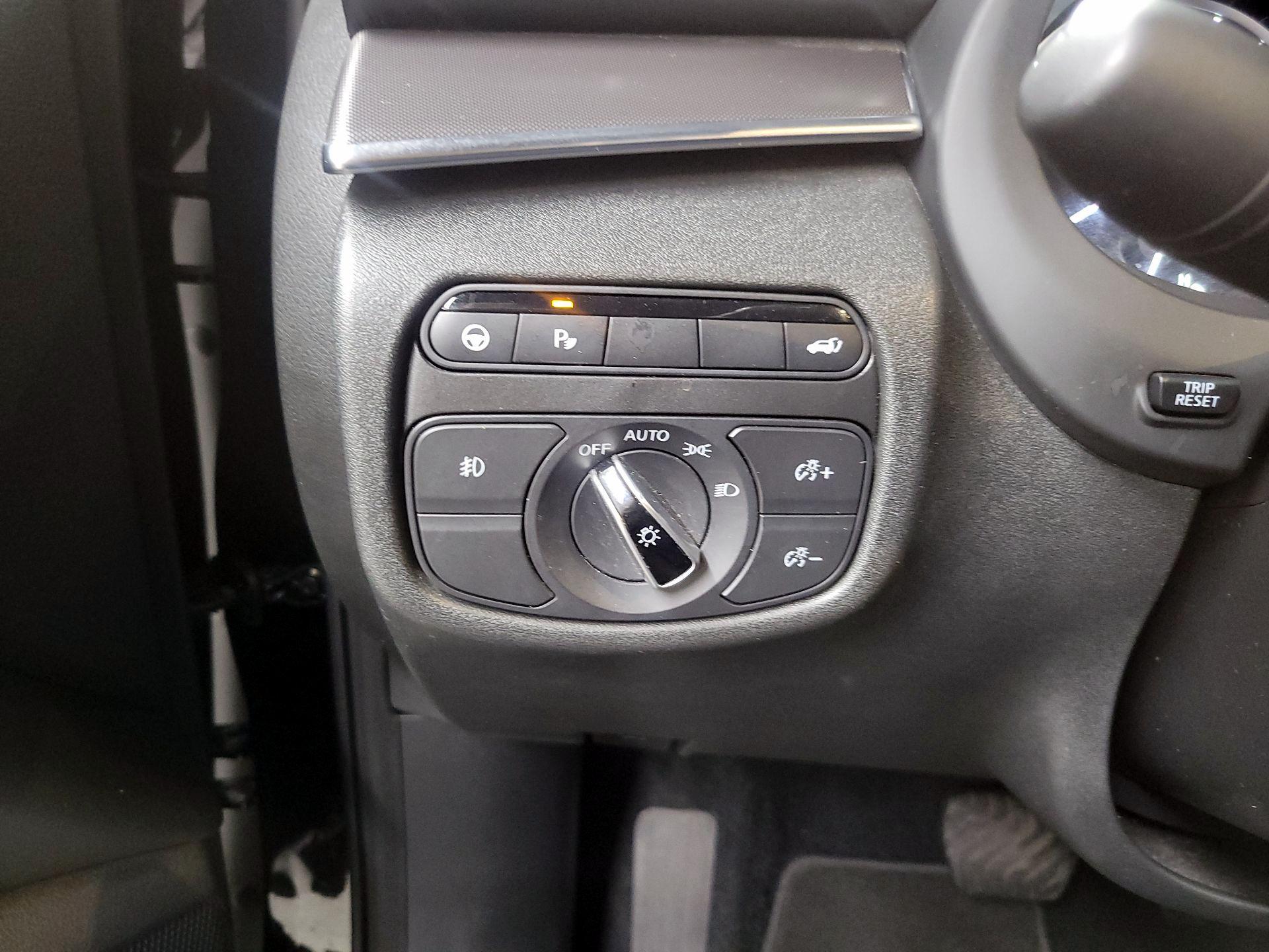 Thumbnail: 2022 INFINITI QX50 - 13