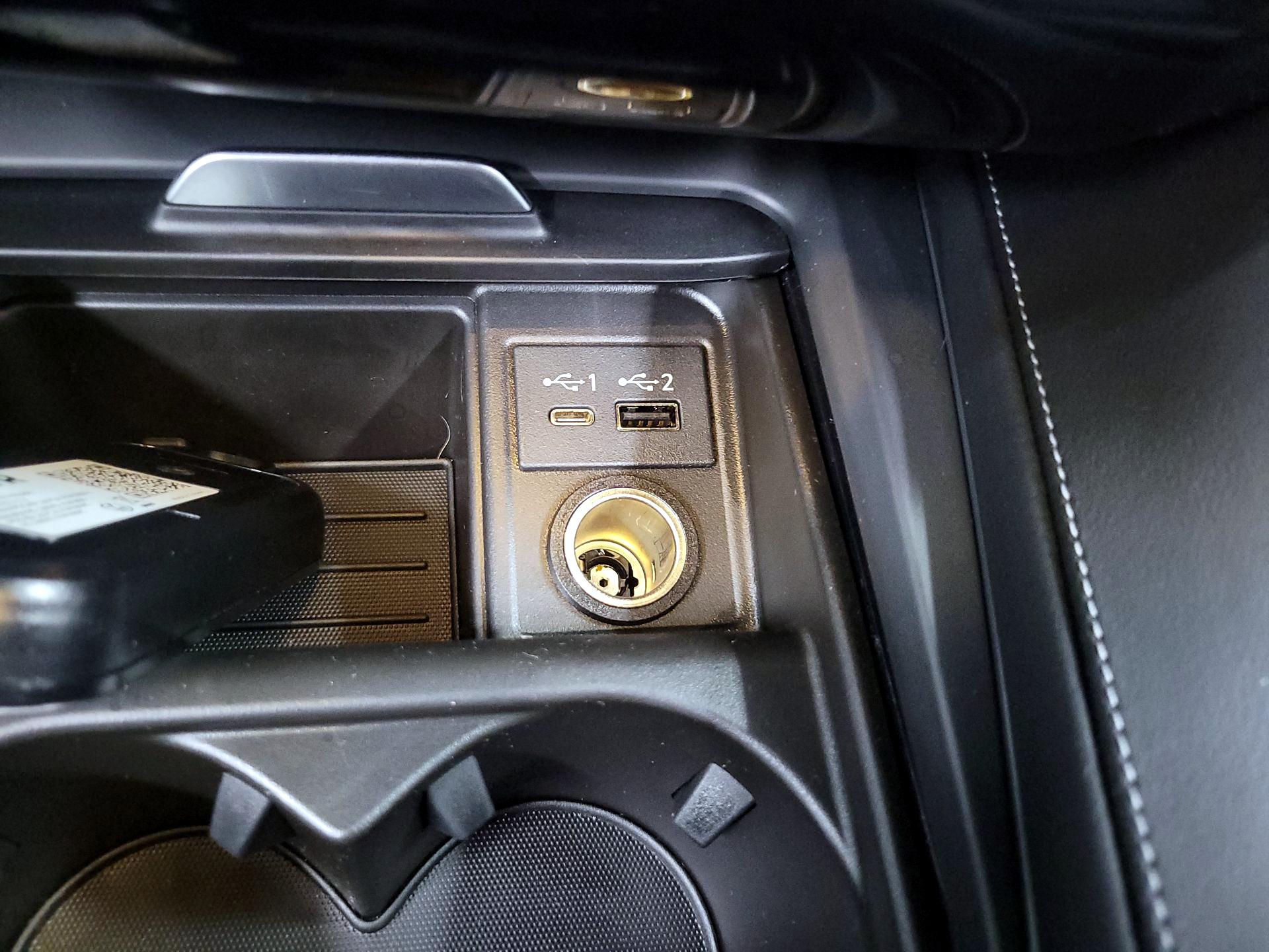 Thumbnail: 2022 INFINITI QX50 - 18