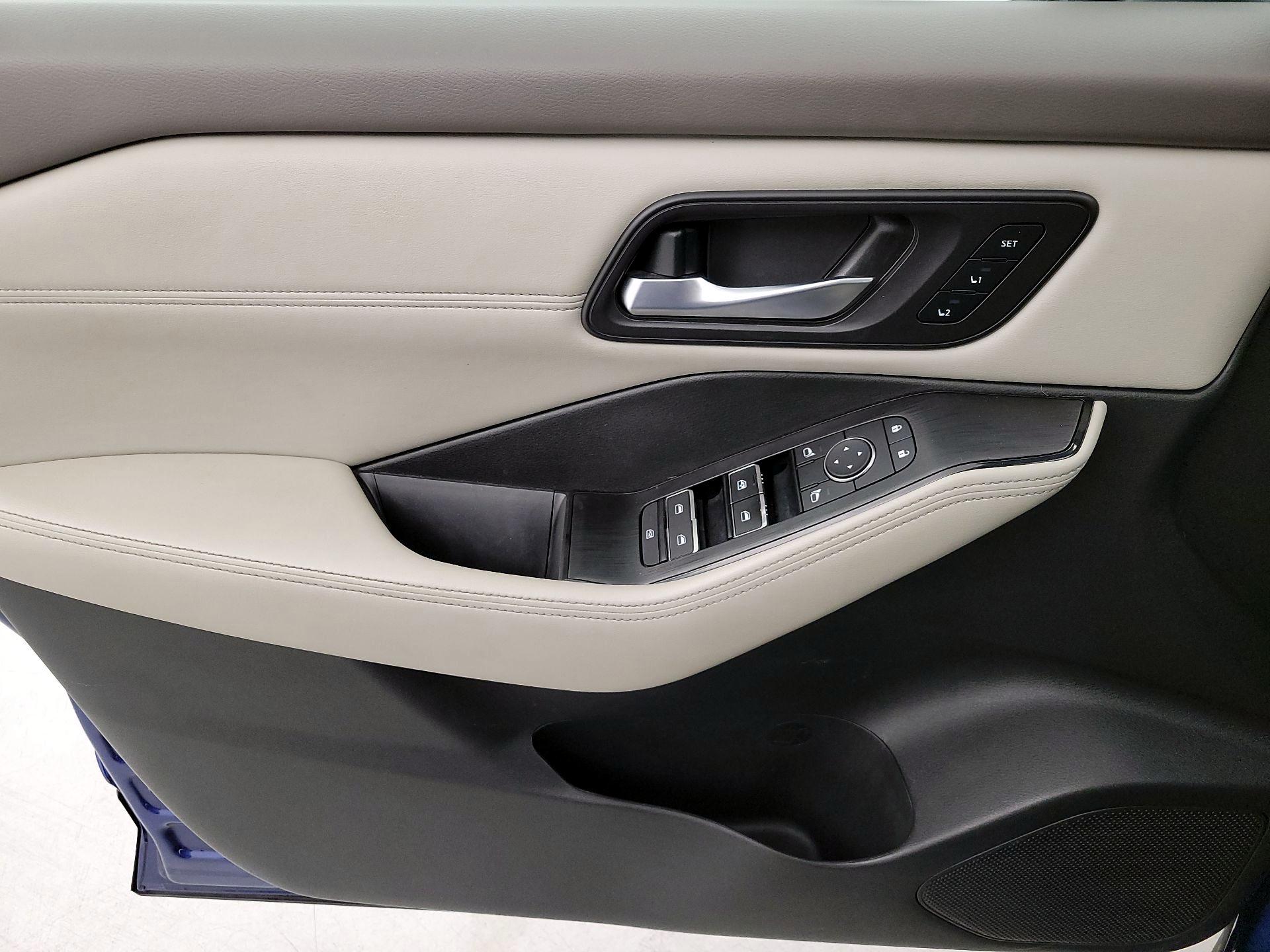 Thumbnail: 2022 Nissan Rogue - 12