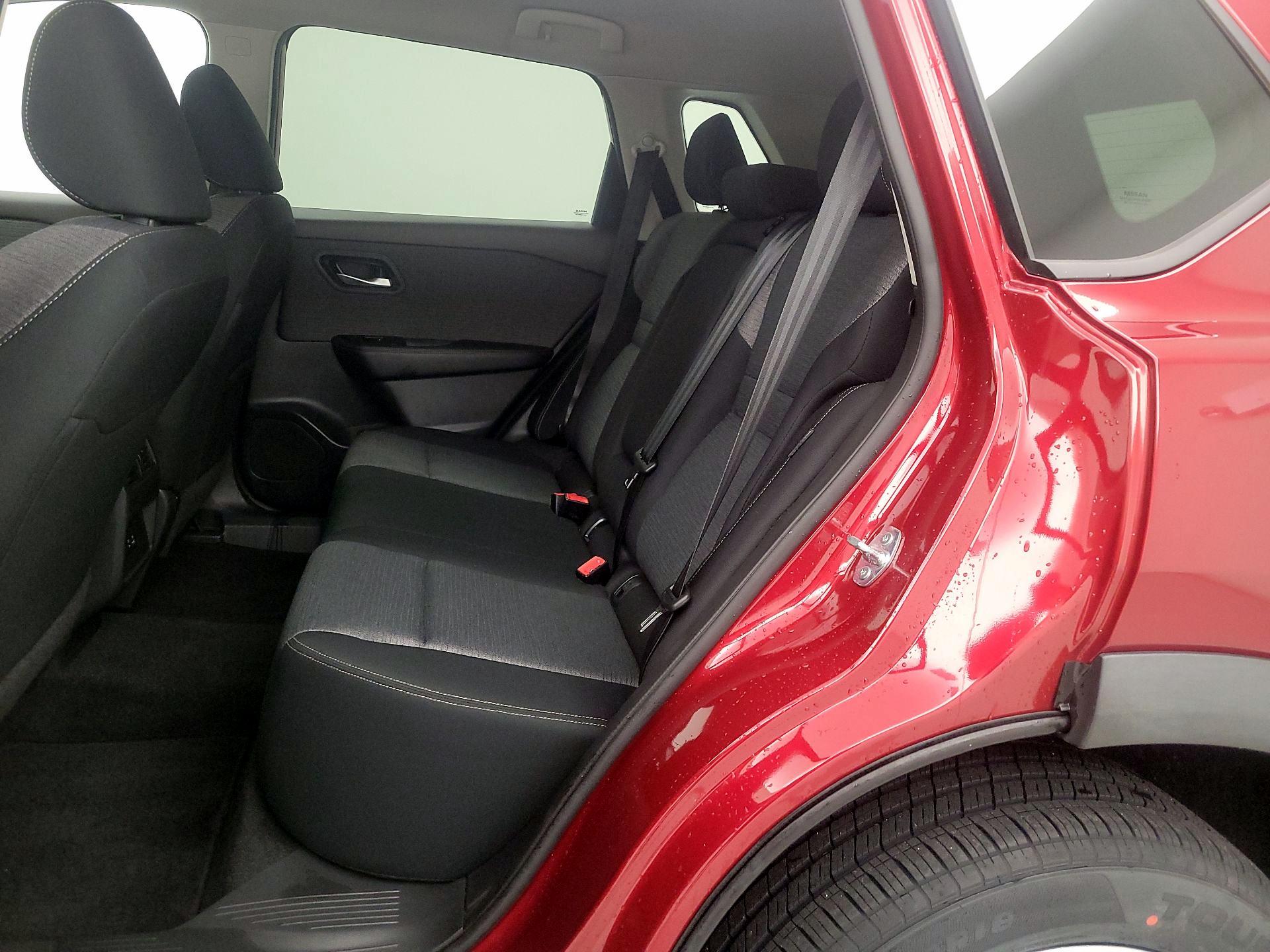 Thumbnail: 2023 Nissan Rogue - 19