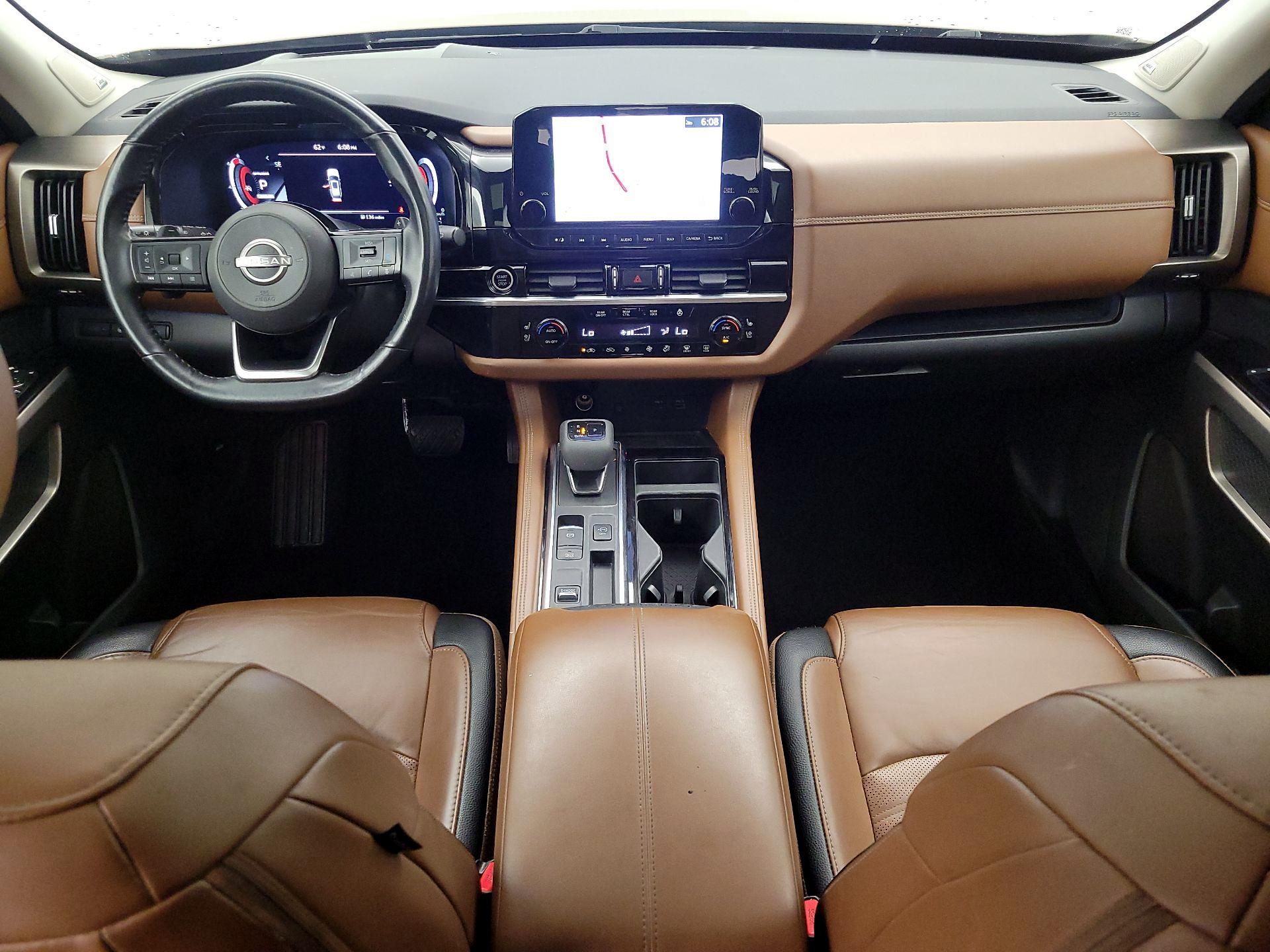 Thumbnail: 2023 Nissan Pathfinder - 9