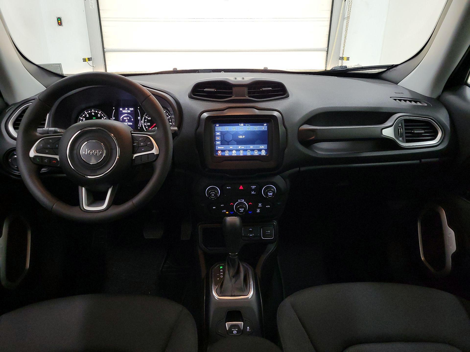 Thumbnail: 2021 Jeep Renegade - 9