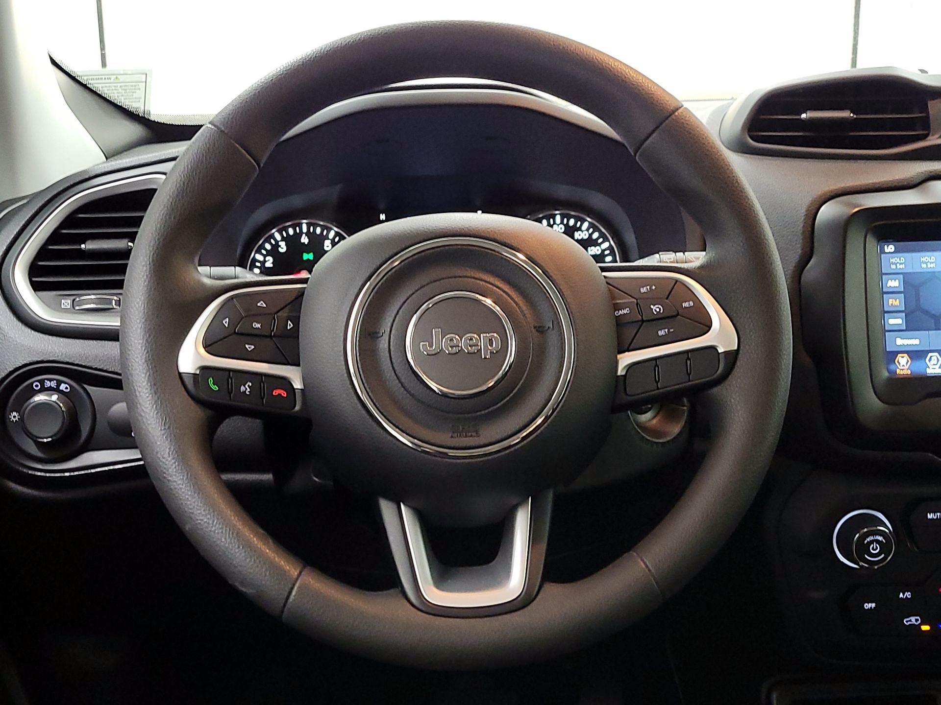 Thumbnail: 2021 Jeep Renegade - 10