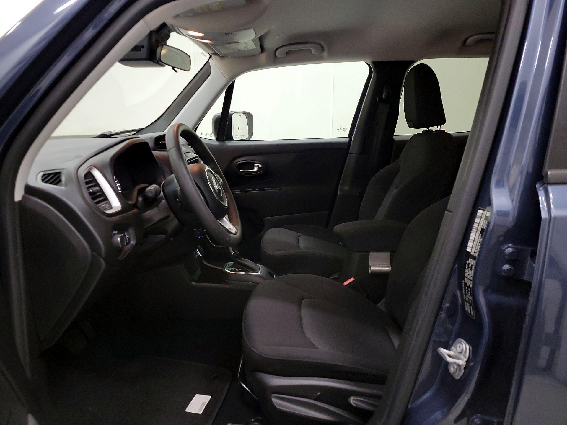 Thumbnail: 2021 Jeep Renegade - 11