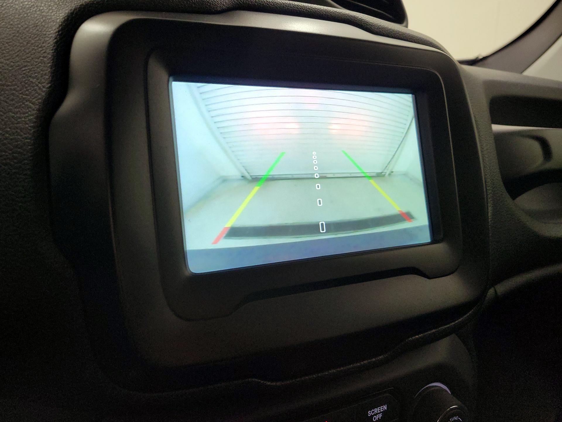 Thumbnail: 2021 Jeep Renegade - 14