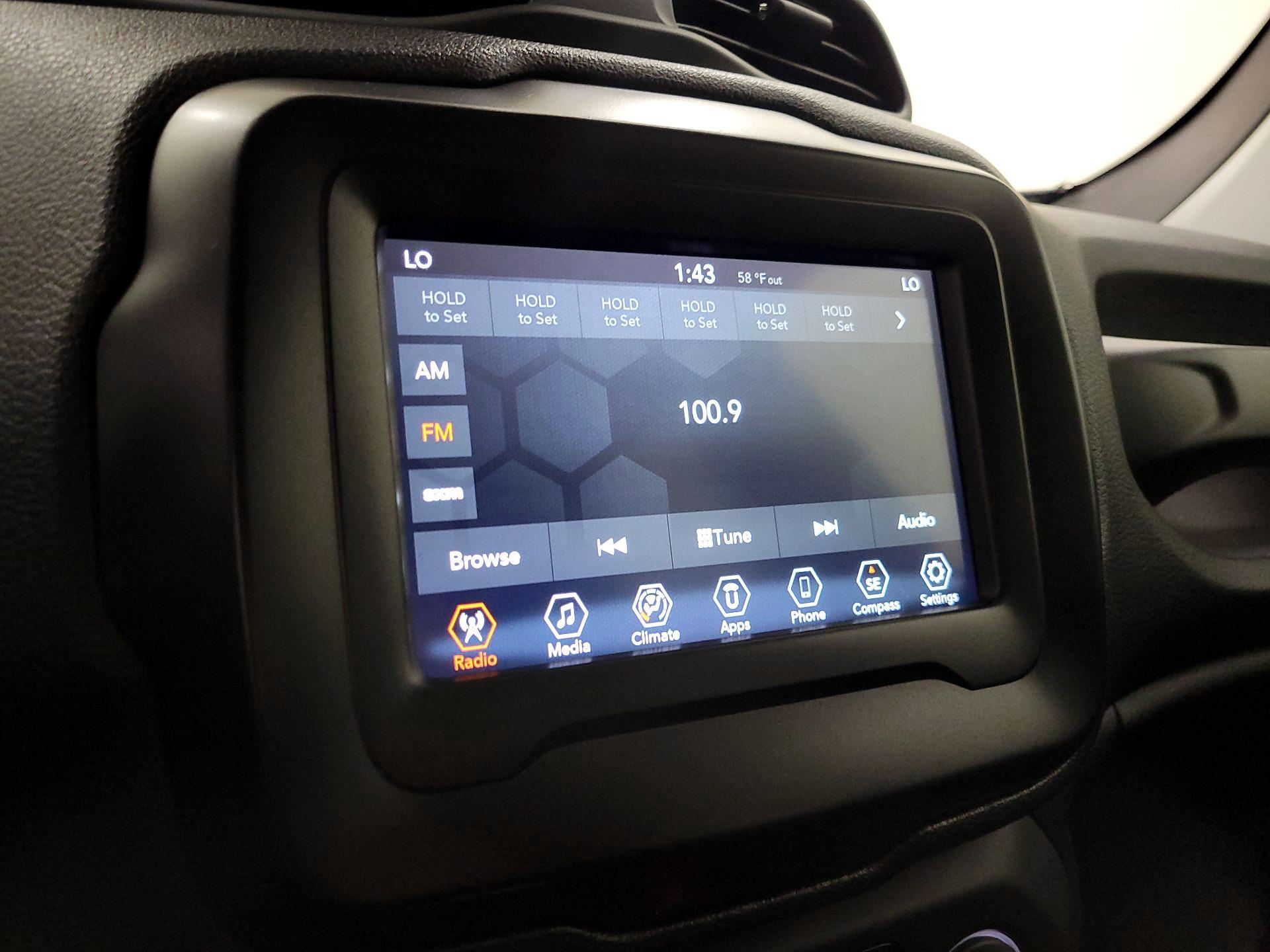 Thumbnail: 2021 Jeep Renegade - 15