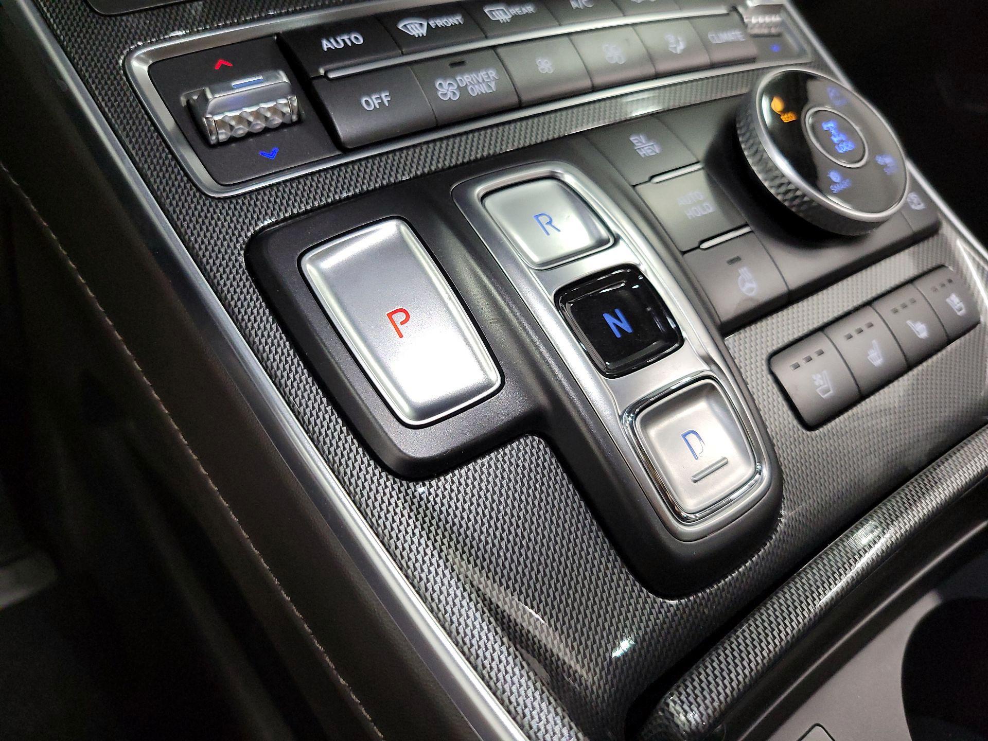 Thumbnail: 2023 Hyundai Santa Fe - 17