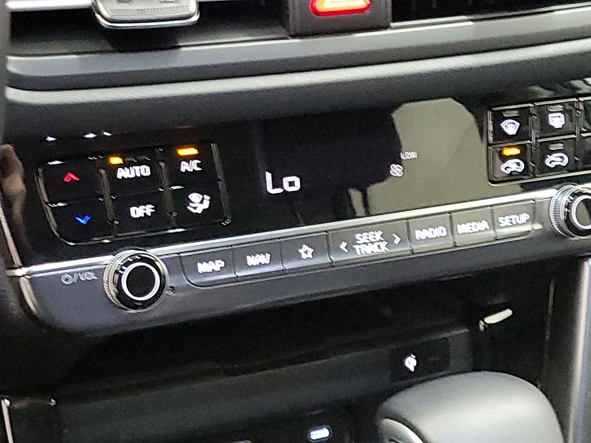 Thumbnail: 2024 Kia Seltos - 17