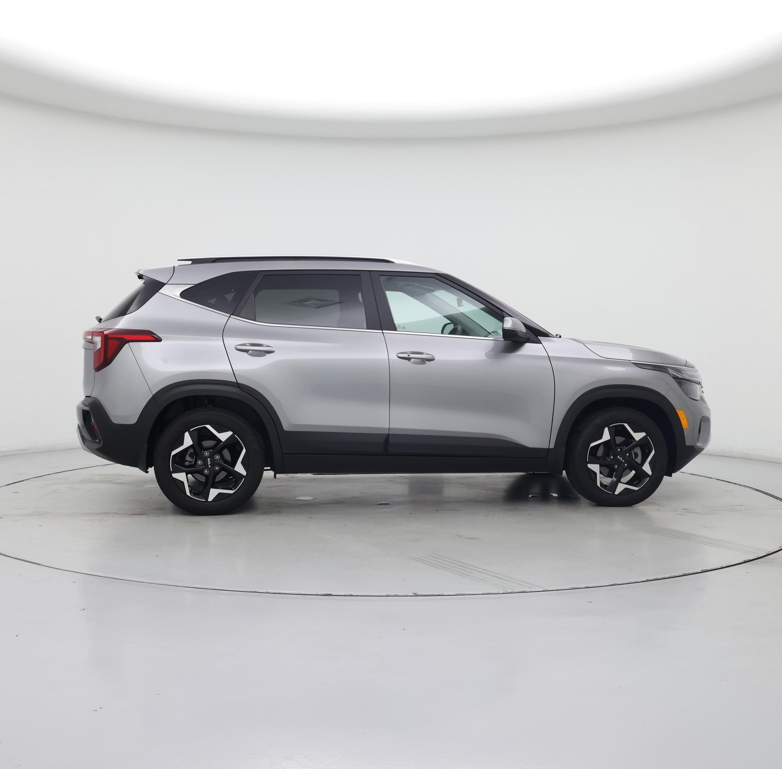 Thumbnail: 2024 Kia Seltos - 7