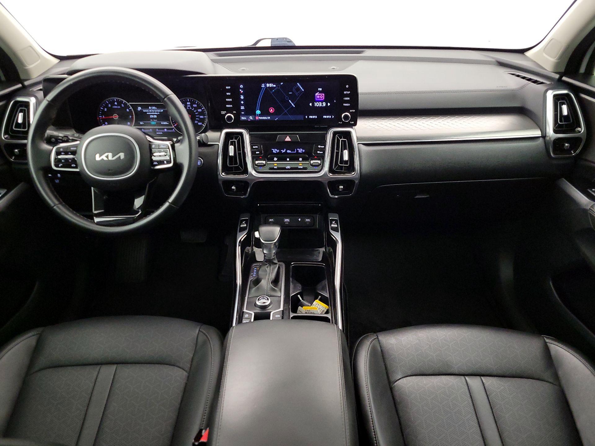 Thumbnail: 2022 Kia Sorento - 9