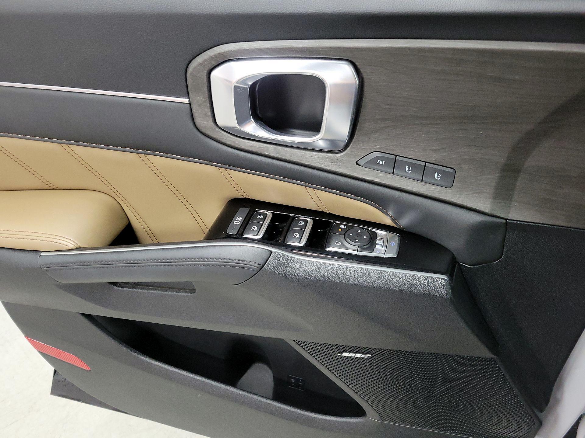 Thumbnail: 2024 Kia Sorento - 12