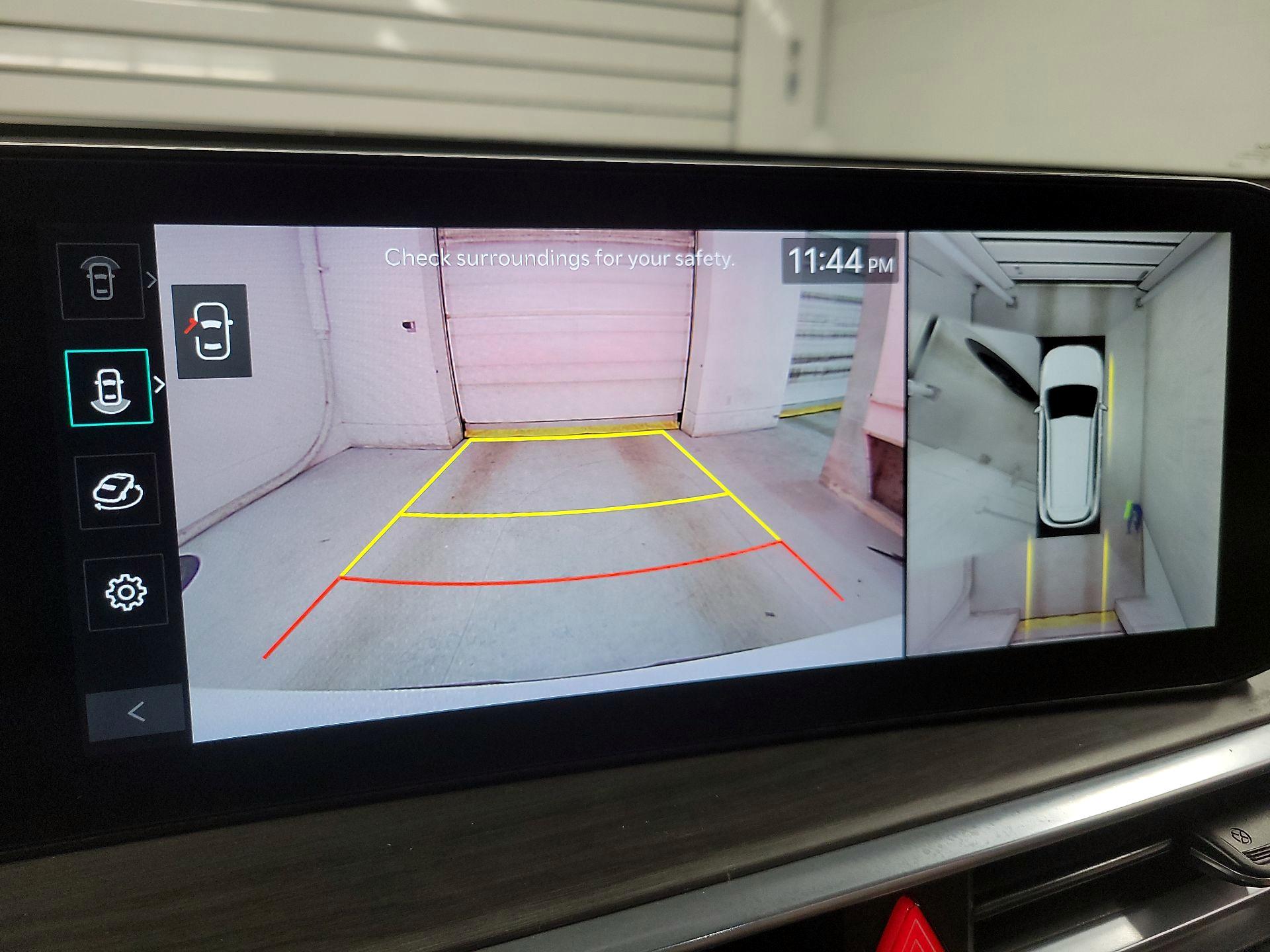 Thumbnail: 2024 Kia Sorento - 14