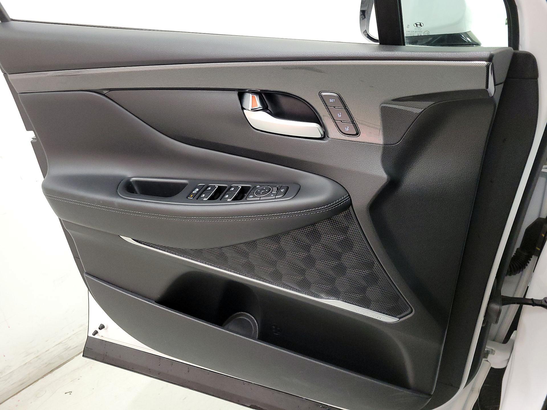 Thumbnail: 2023 Hyundai Santa Fe - 12