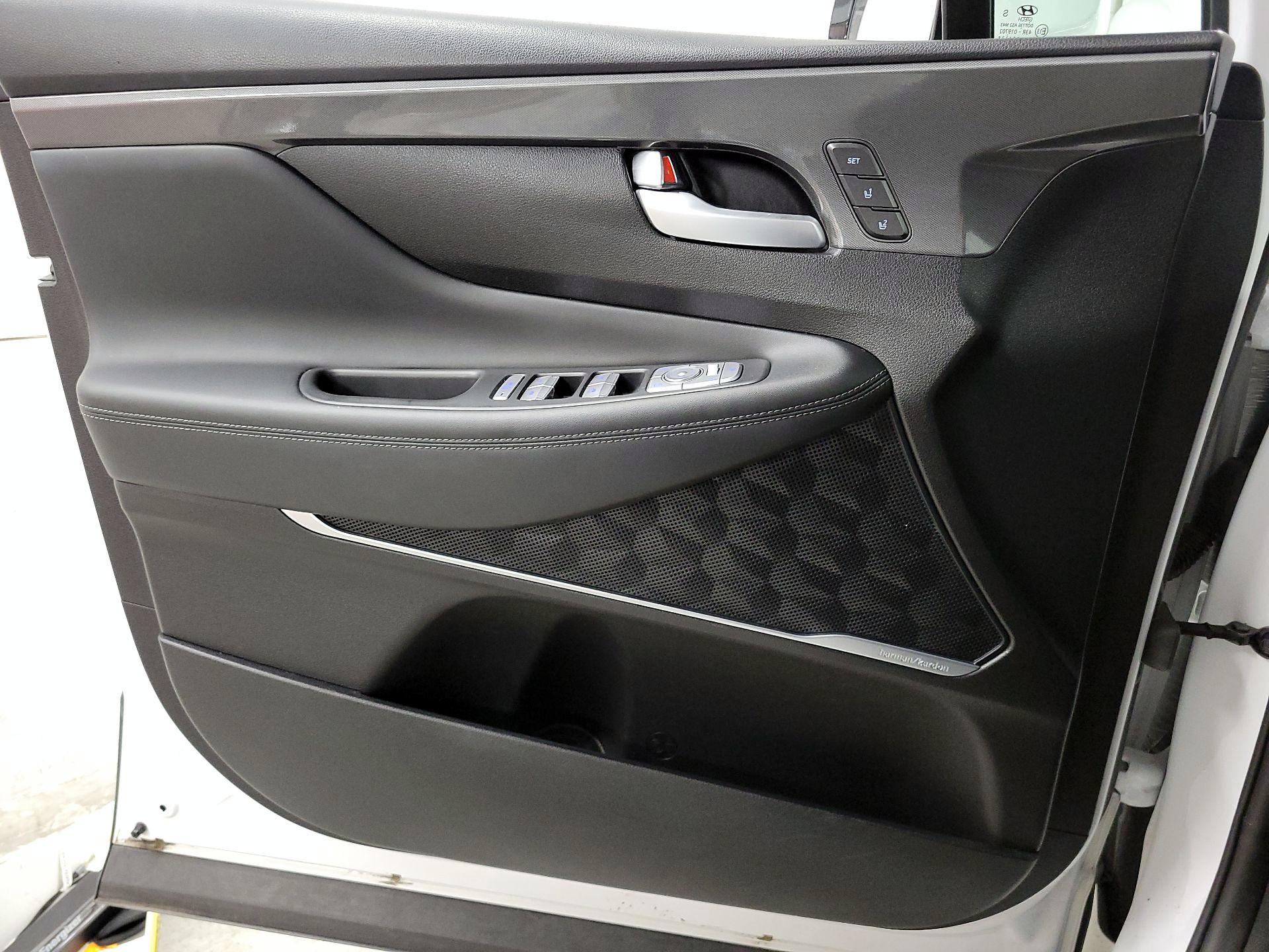 Thumbnail: 2023 Hyundai Santa Fe - 12